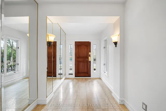 154 Valley Rd, Toronto 5