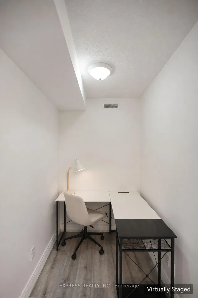 2015 Sheppard Ave #1105, Toronto 3