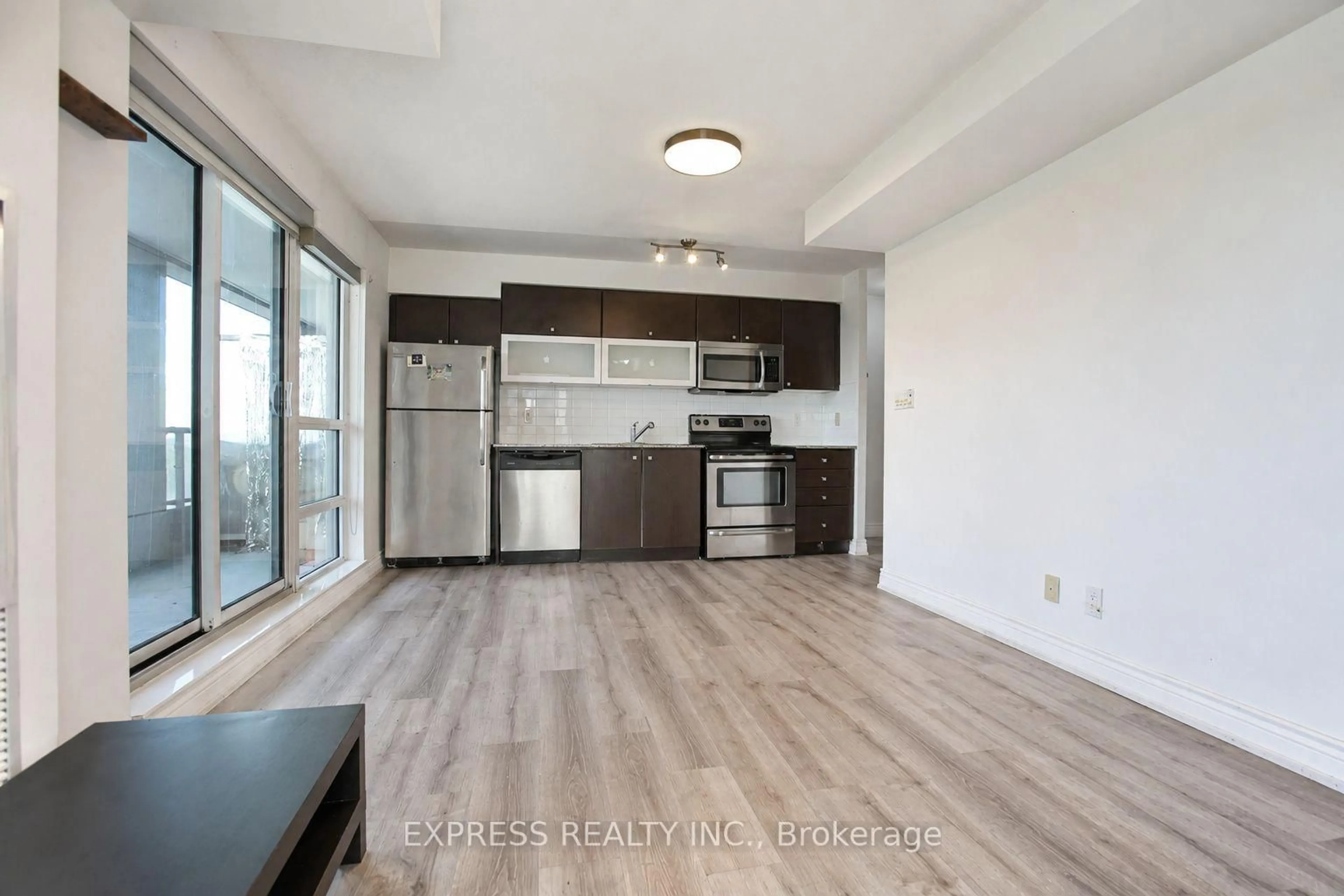 Open concept kitchen, unknown for 2015 Sheppard Ave #1105, Toronto Ontario M2J 0B3