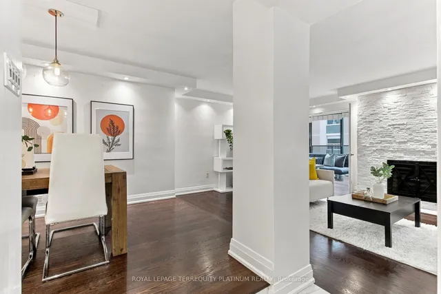 70 Montclair Ave #203, Toronto 5