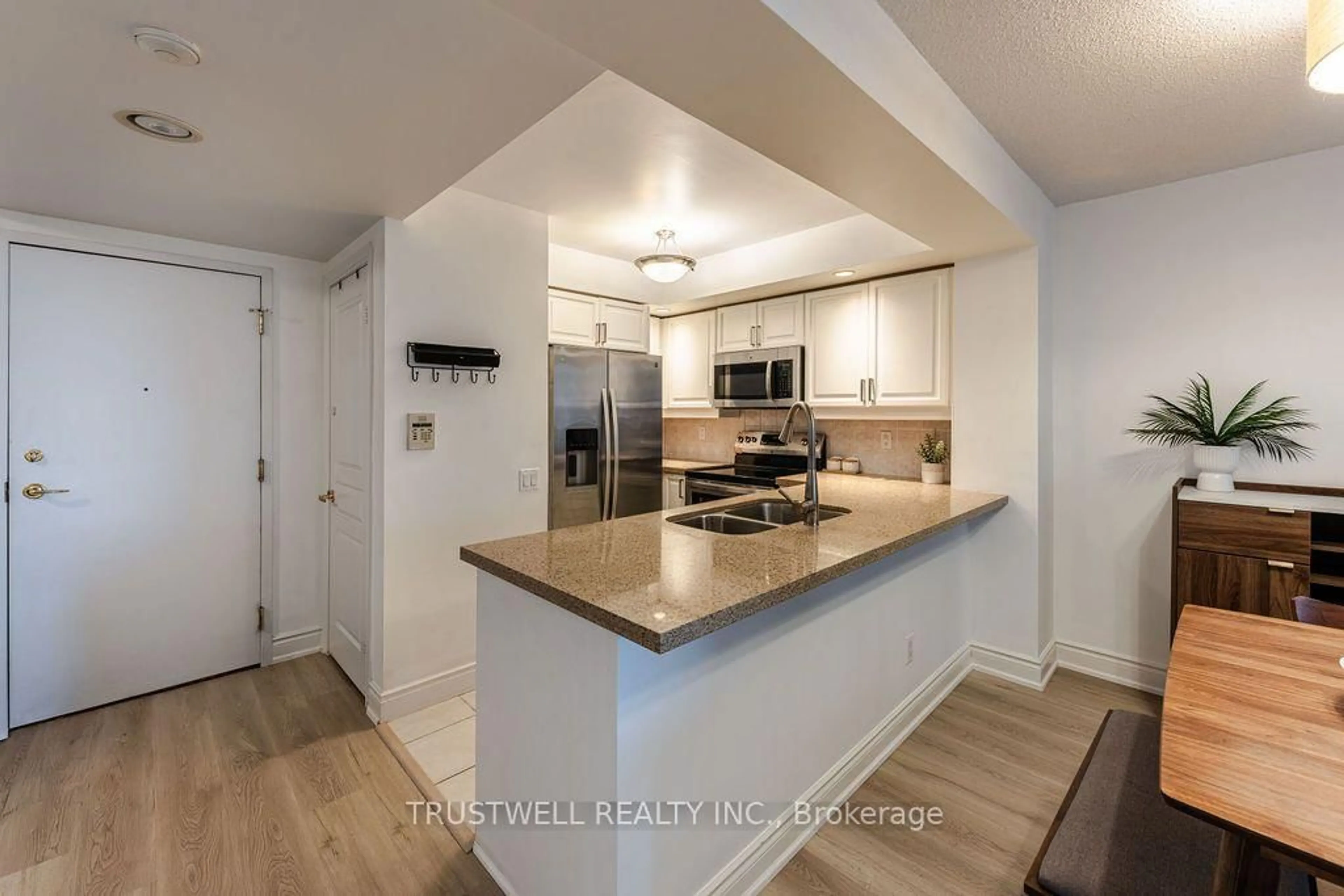 Open concept kitchen, unknown for 5 Northtown Way #708, Toronto Ontario M2N 7A1