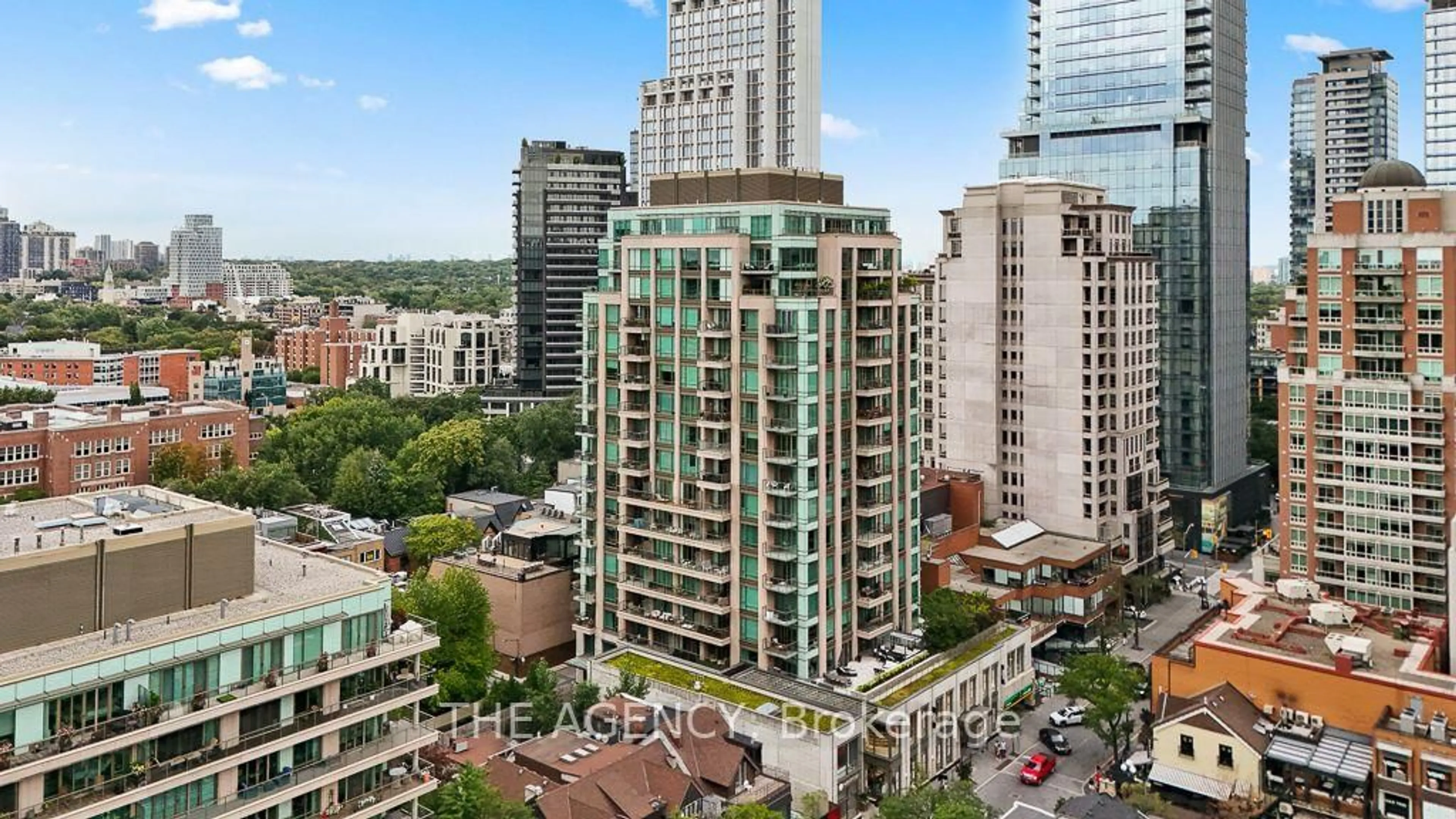 A pic from outside/outdoor area/front of a property/back of a property/a pic from drone, city buildings view from balcony for 80 Yorkville Ave #902, Toronto Ontario M5R 2C2
