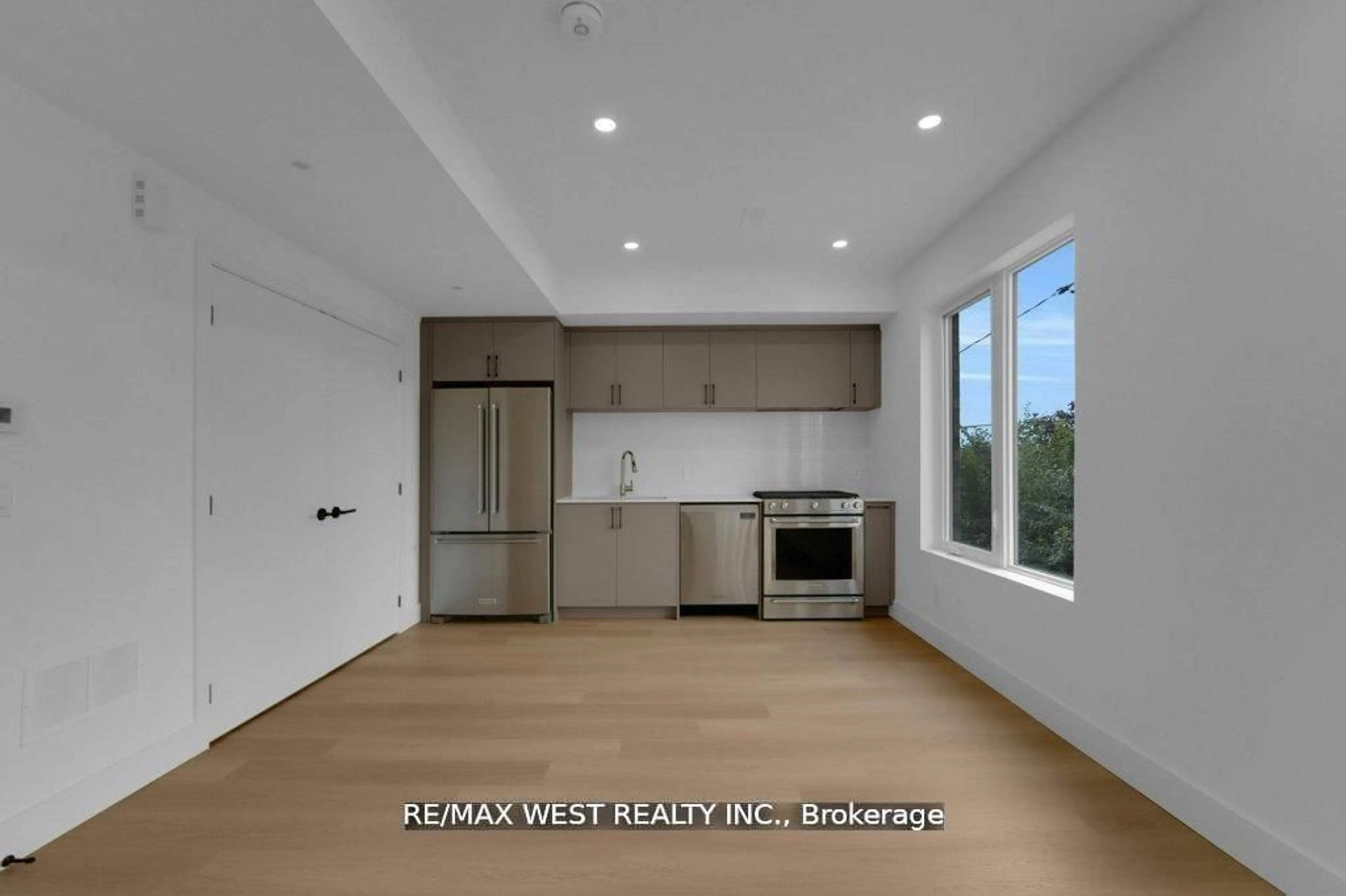 A pic of a room for 661 Winona Dr, Toronto Ontario M6C 3V6