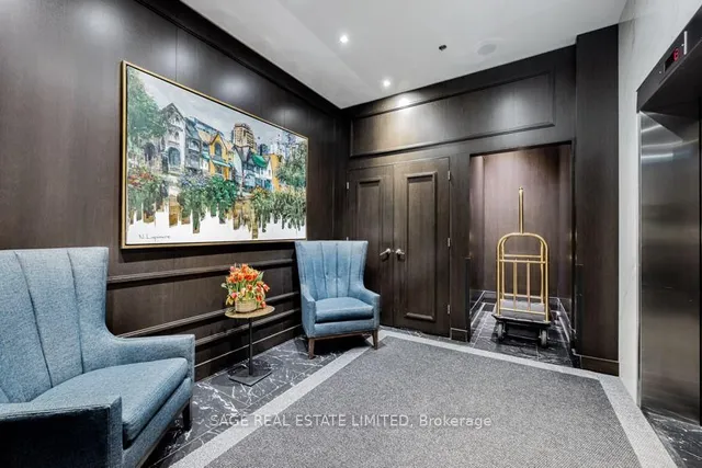 80 Cumberland St #303, Toronto 5