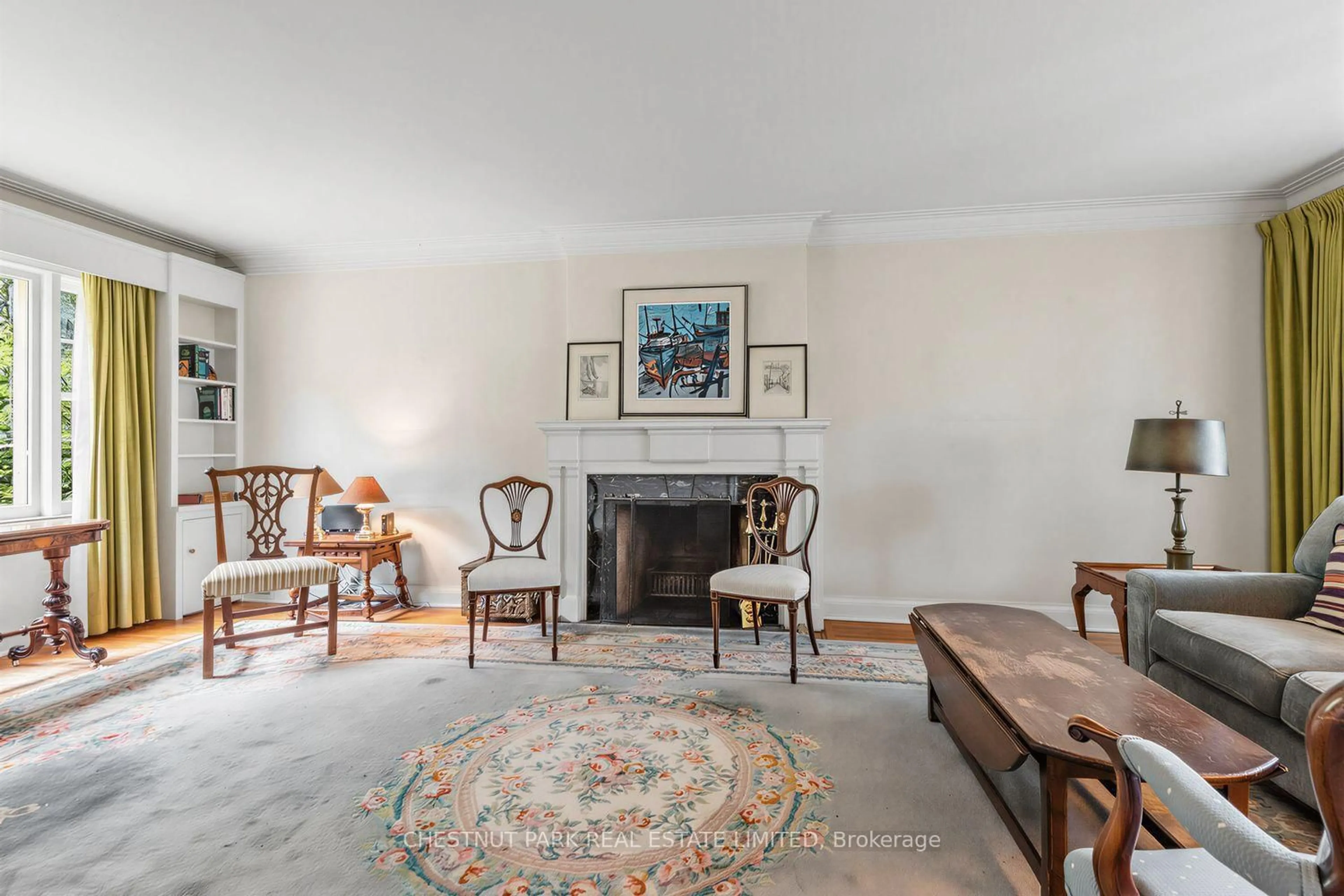 Living room with furniture, unknown for 143 Mildenhall Rd, Toronto Ontario M4N 3H4