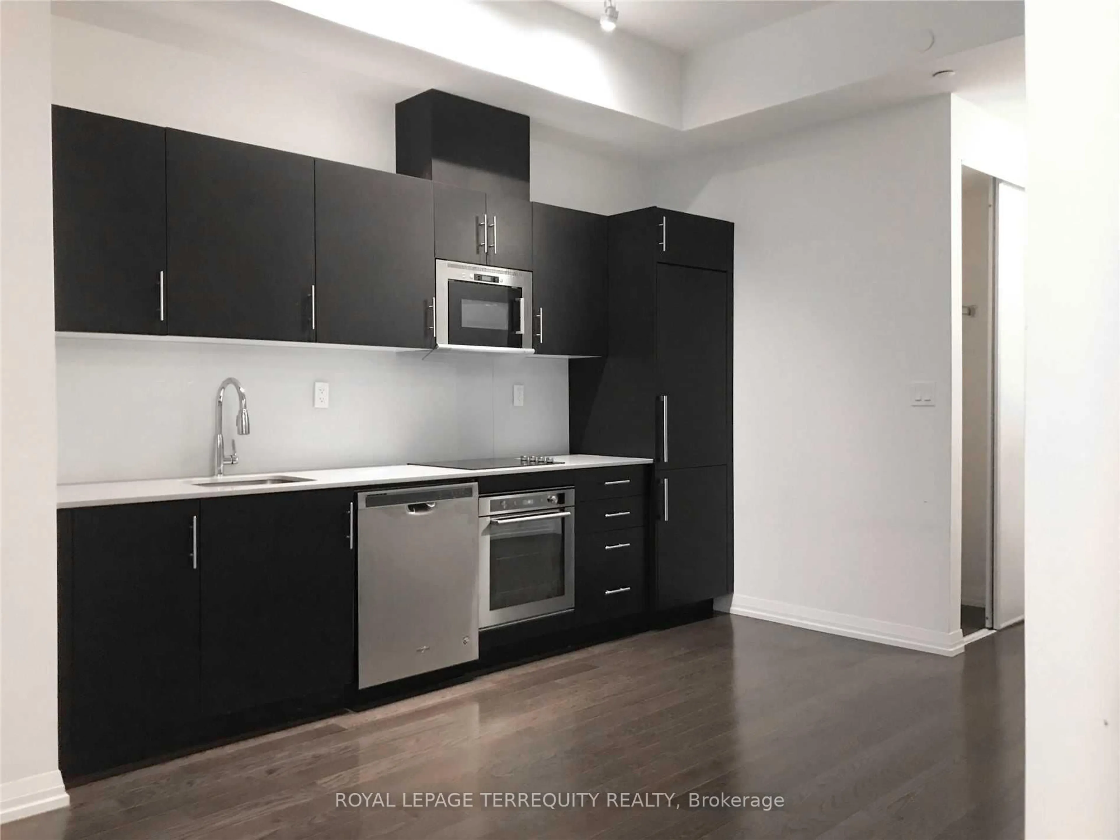 Standard kitchen, unknown for 460 Adelaide St #801, Toronto Ontario M5A 0E7