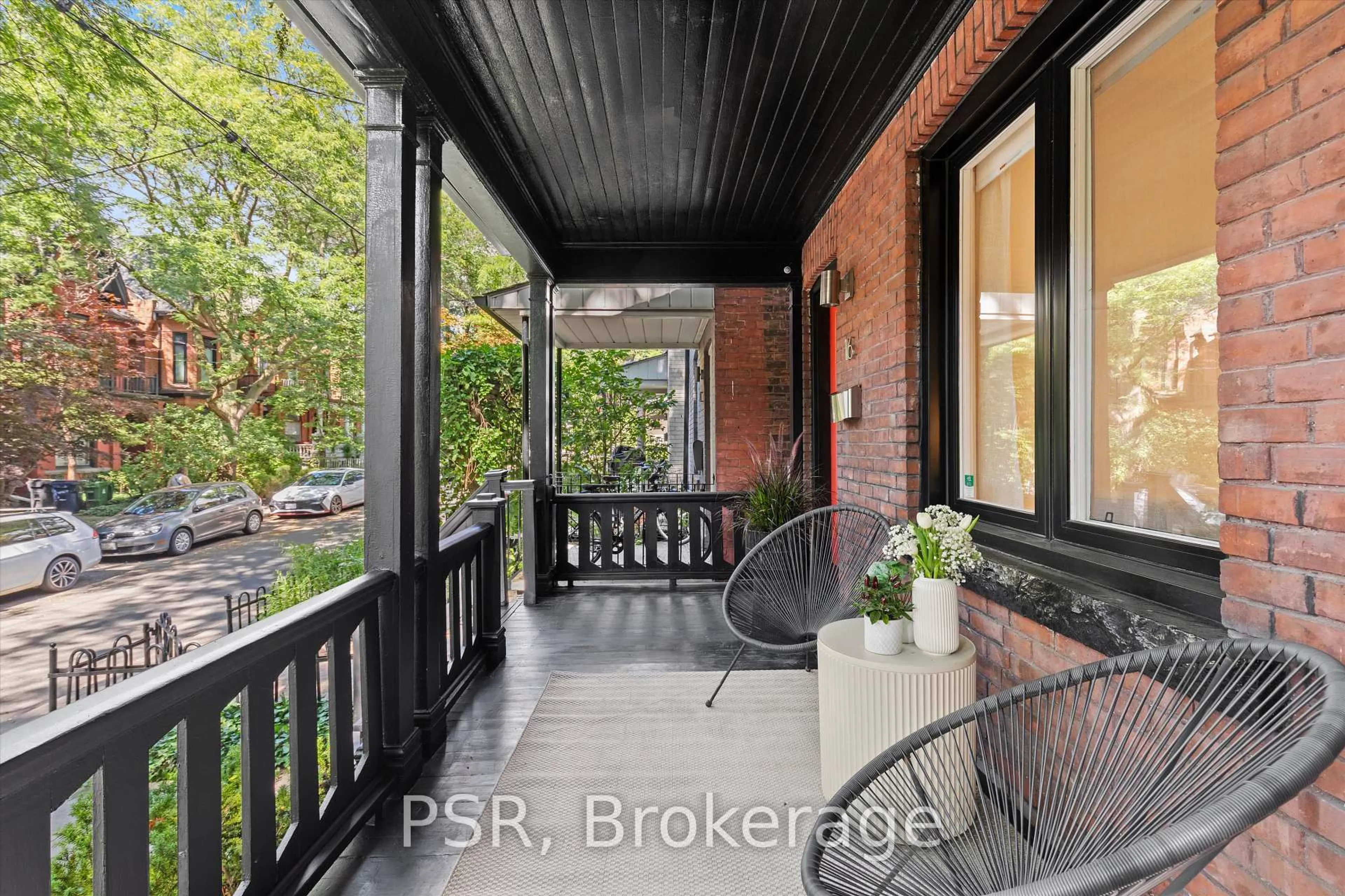 Patio, street for 16 Mackenzie Cres, Toronto Ontario M6J 1T1
