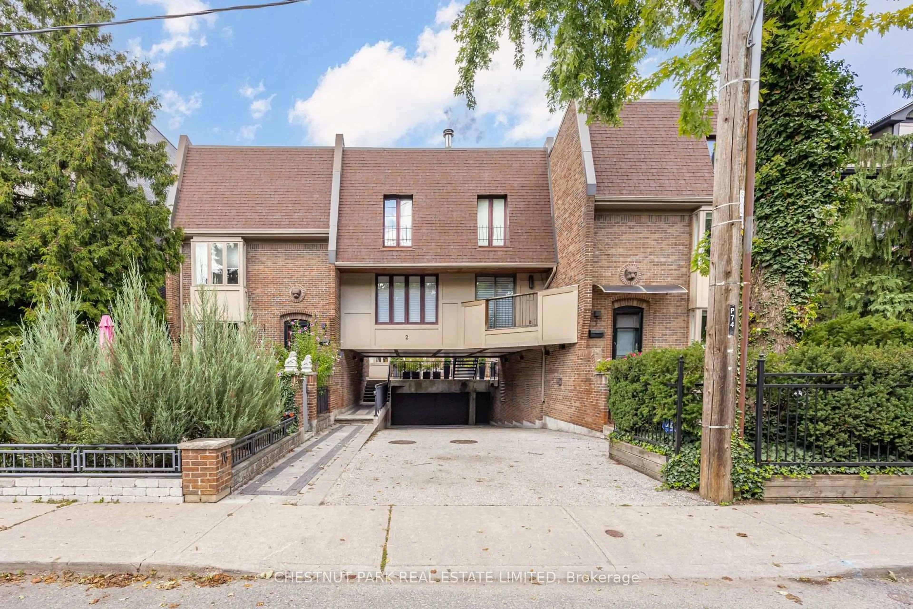 Home with brick exterior material, street for 76 Birch Ave #4, Toronto Ontario M4V 1C8