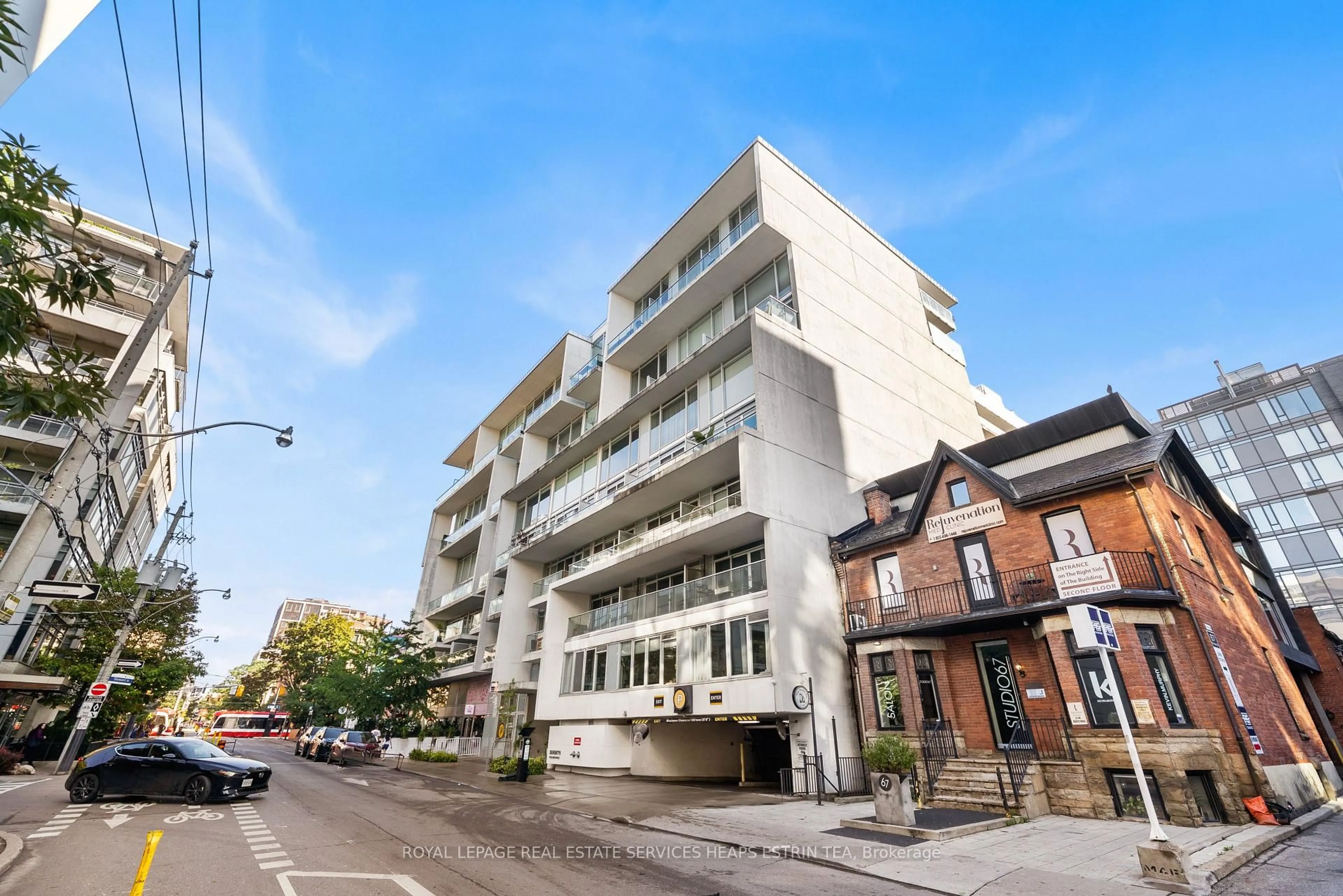 Unknown for 75 Portland St #205, Toronto Ontario M5V 2M9
