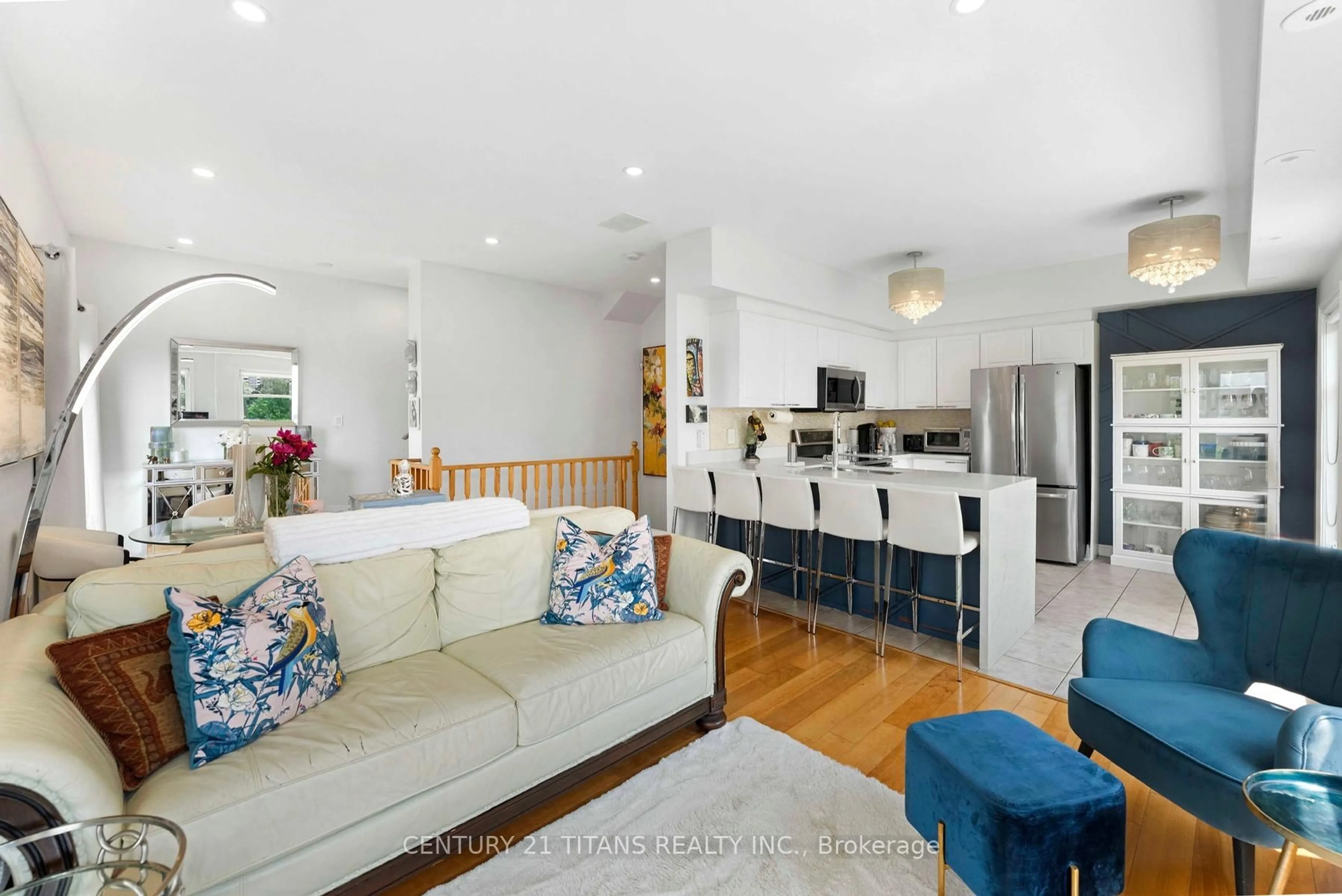 Living room with furniture, unknown for 1837 Eglinton Ave #222, Toronto Ontario M4A 2Y4