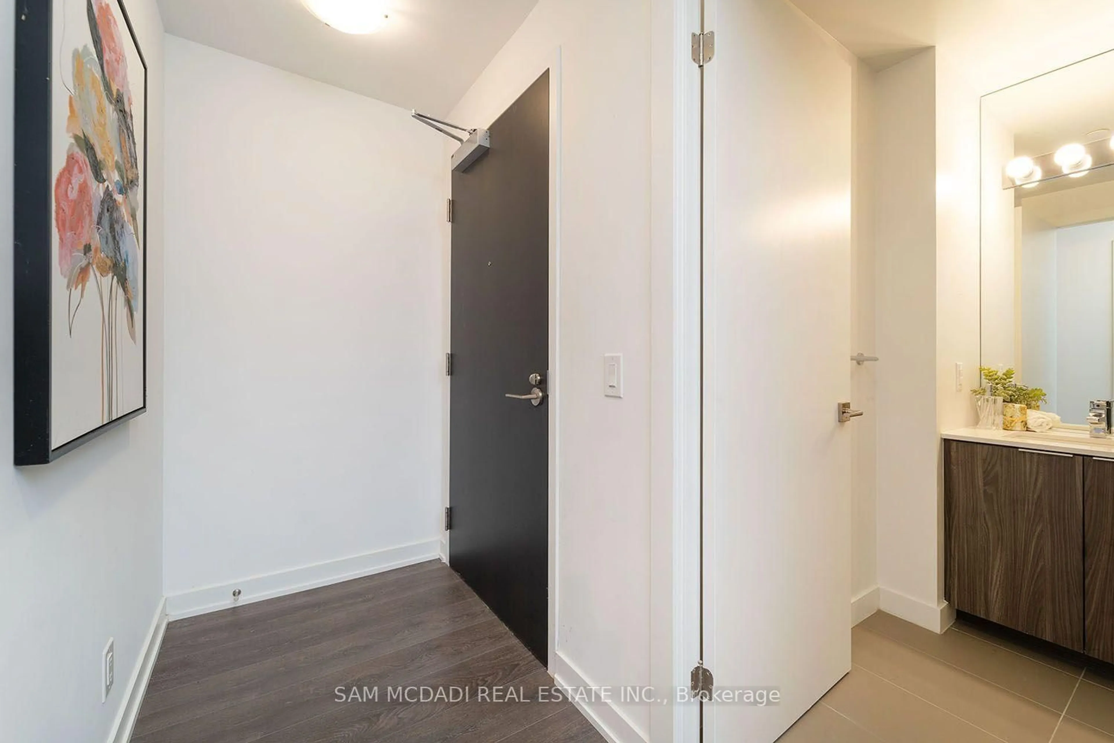 Unknown for 609 Avenue Rd #301, Toronto Ontario M4V 2K3