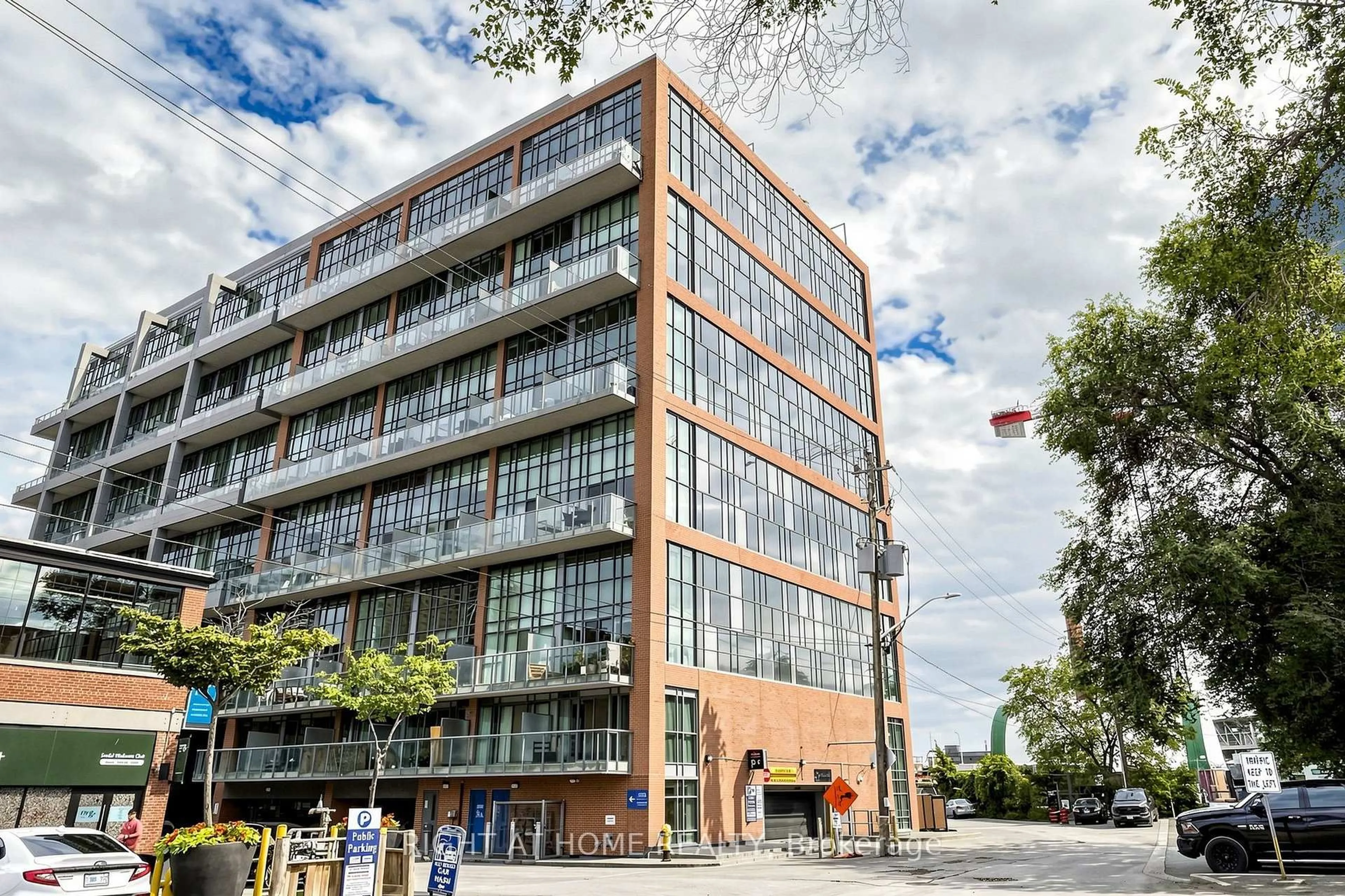 Unknown for 5 Hanna Ave #510, Toronto Ontario M6K 0B3