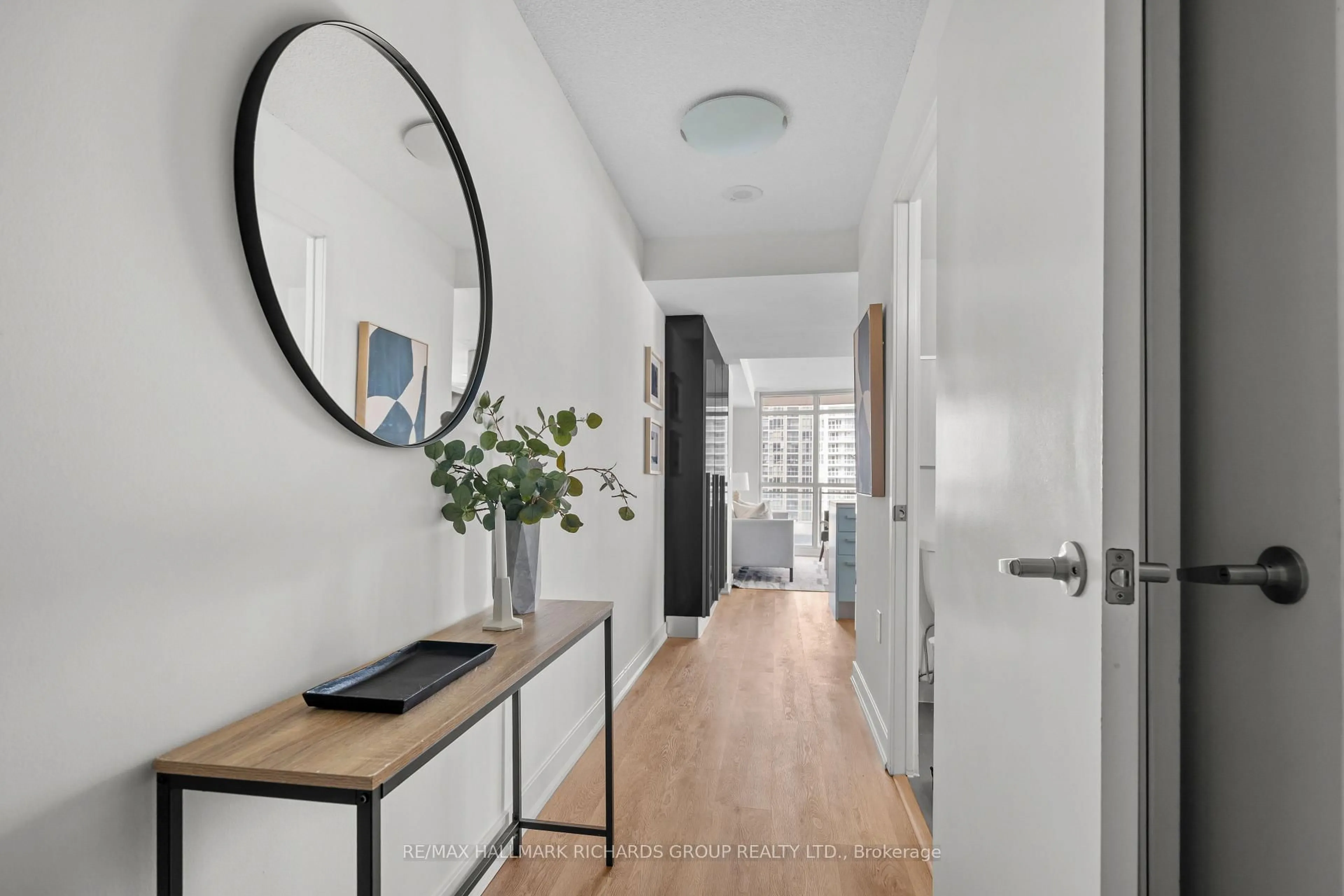 Indoor entryway for 38 Dan Leckie Way #1208, Toronto Ontario M5V 2V6