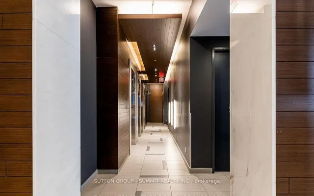 105 George St #1510, Toronto 5
