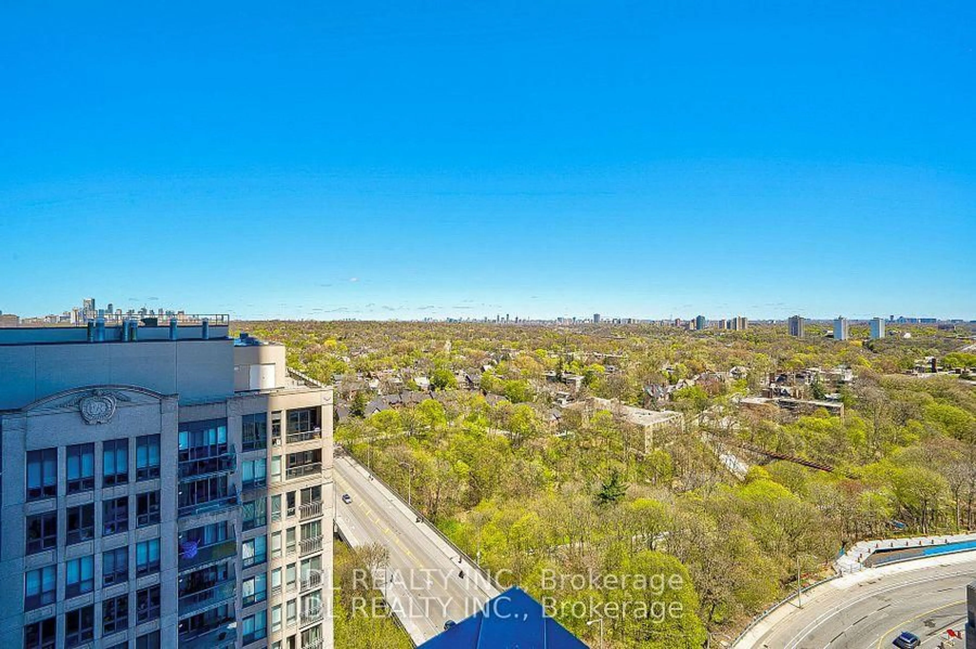A pic from outside/outdoor area/front of a property/back of a property/a pic from drone, city buildings view from balcony for 395 Bloor St #1608, Toronto Ontario M4W 0B4