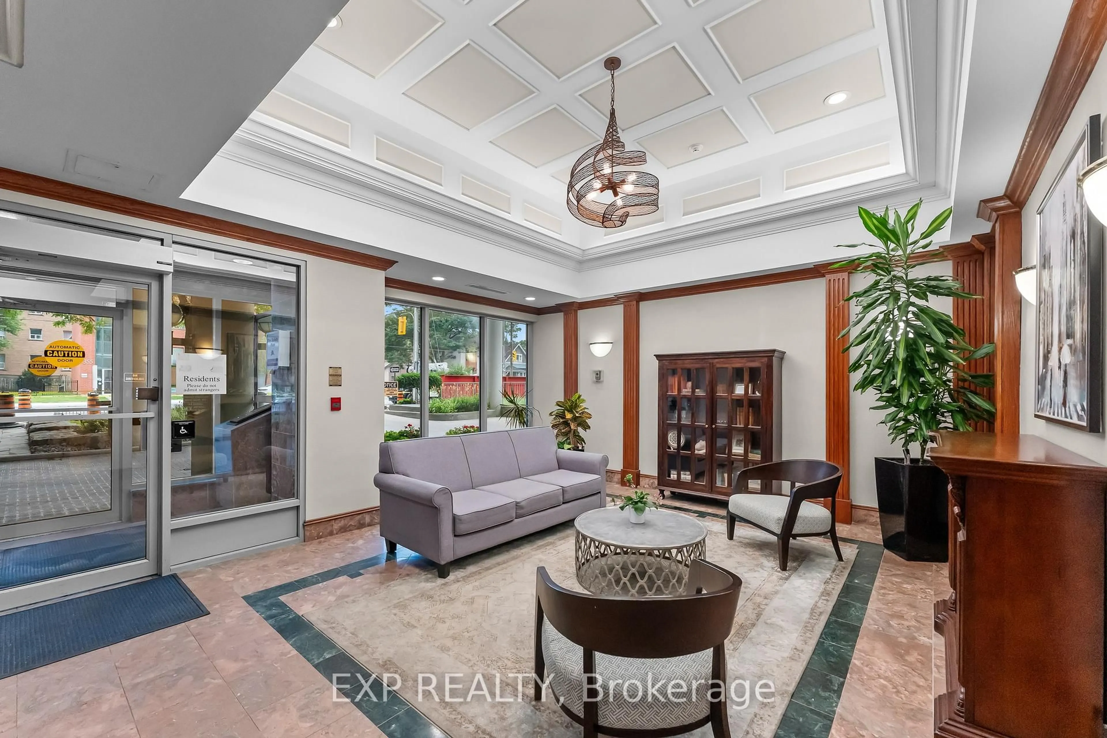 Lobby for 398 Eglinton Ave #308, Toronto Ontario M4P 3H8