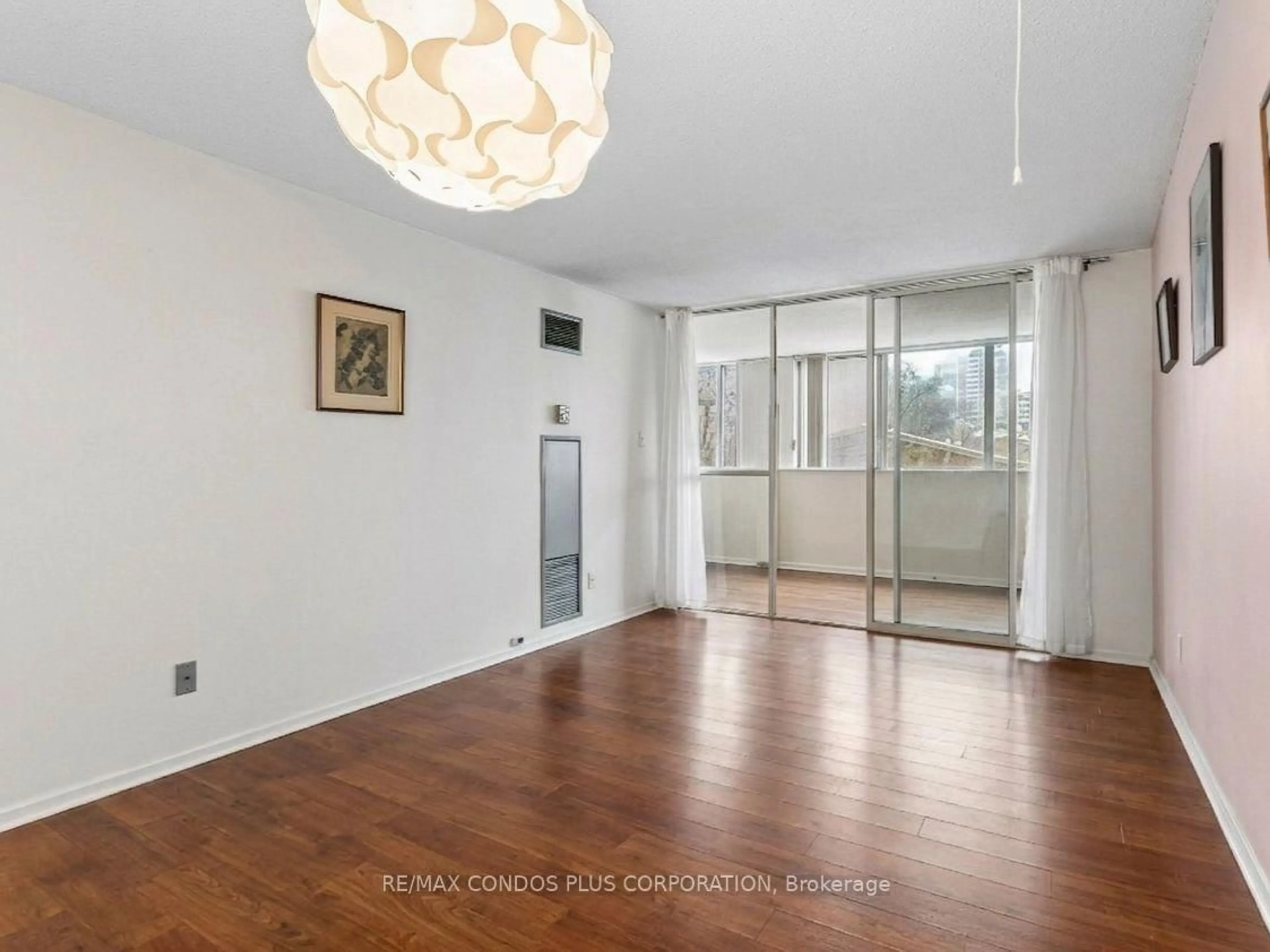 Unknown for 15 Maitland Pl #204, Toronto Ontario M4Y 2X3
