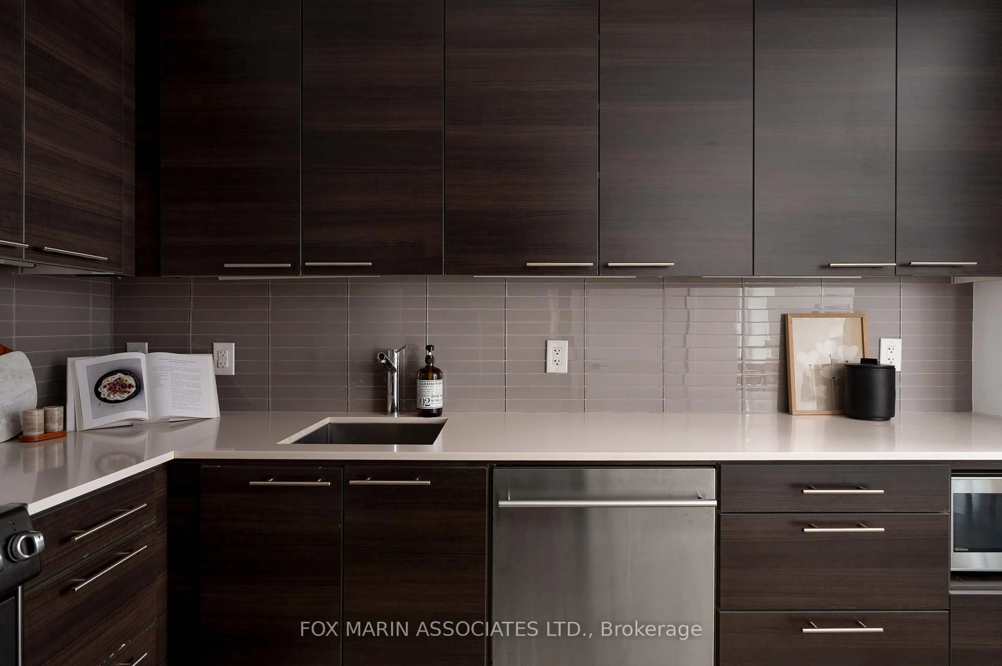 Contemporary kitchen, unknown for 1 Market St #2405, Toronto Ontario M5E 0A2