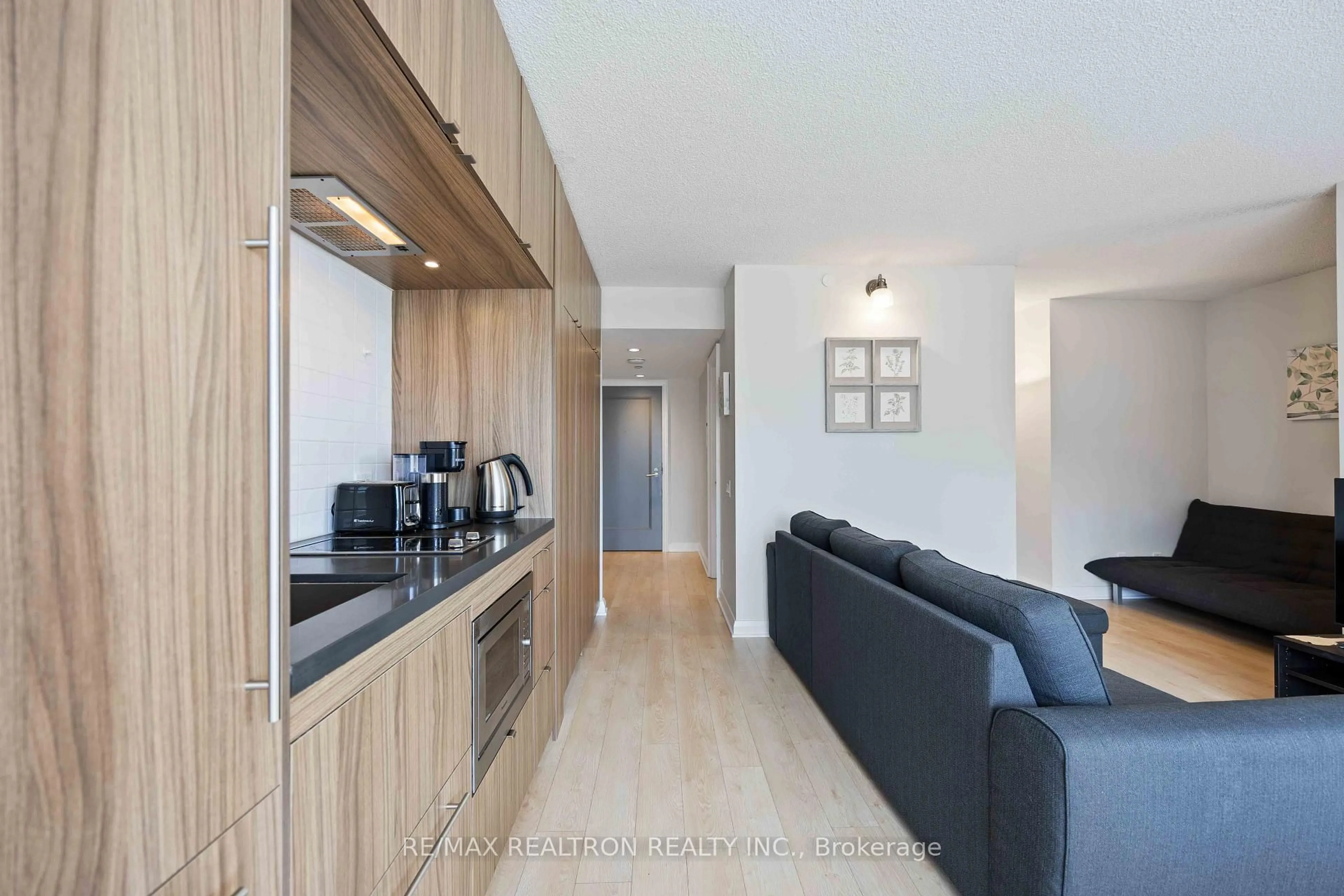 Unknown for 155 Yorkville Ave #2604, Toronto Ontario M5R 0B4