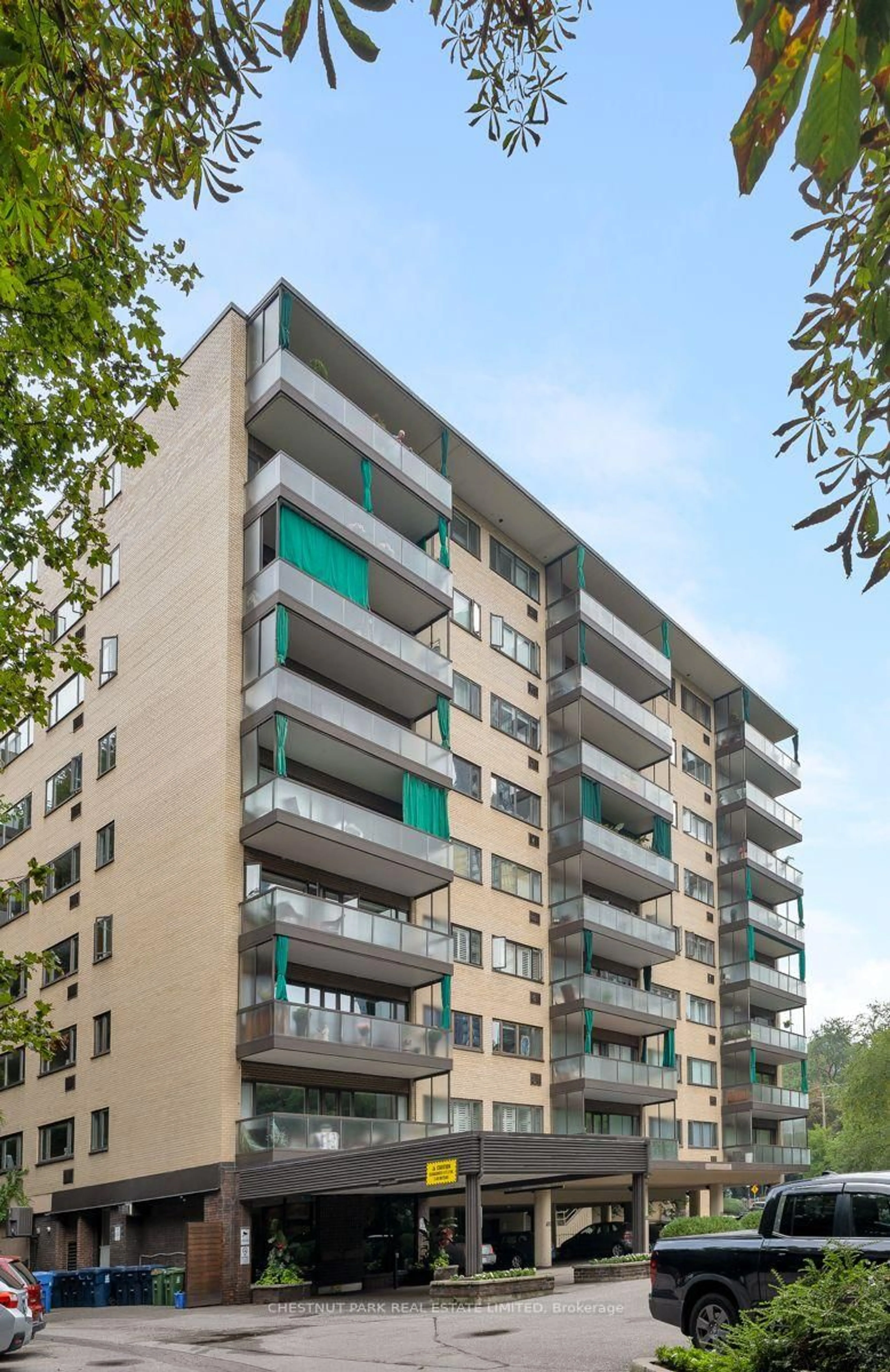 Balcony in the apartment, building for 120 Rosedale Valley Rd #207, Toronto Ontario M4W 1P8