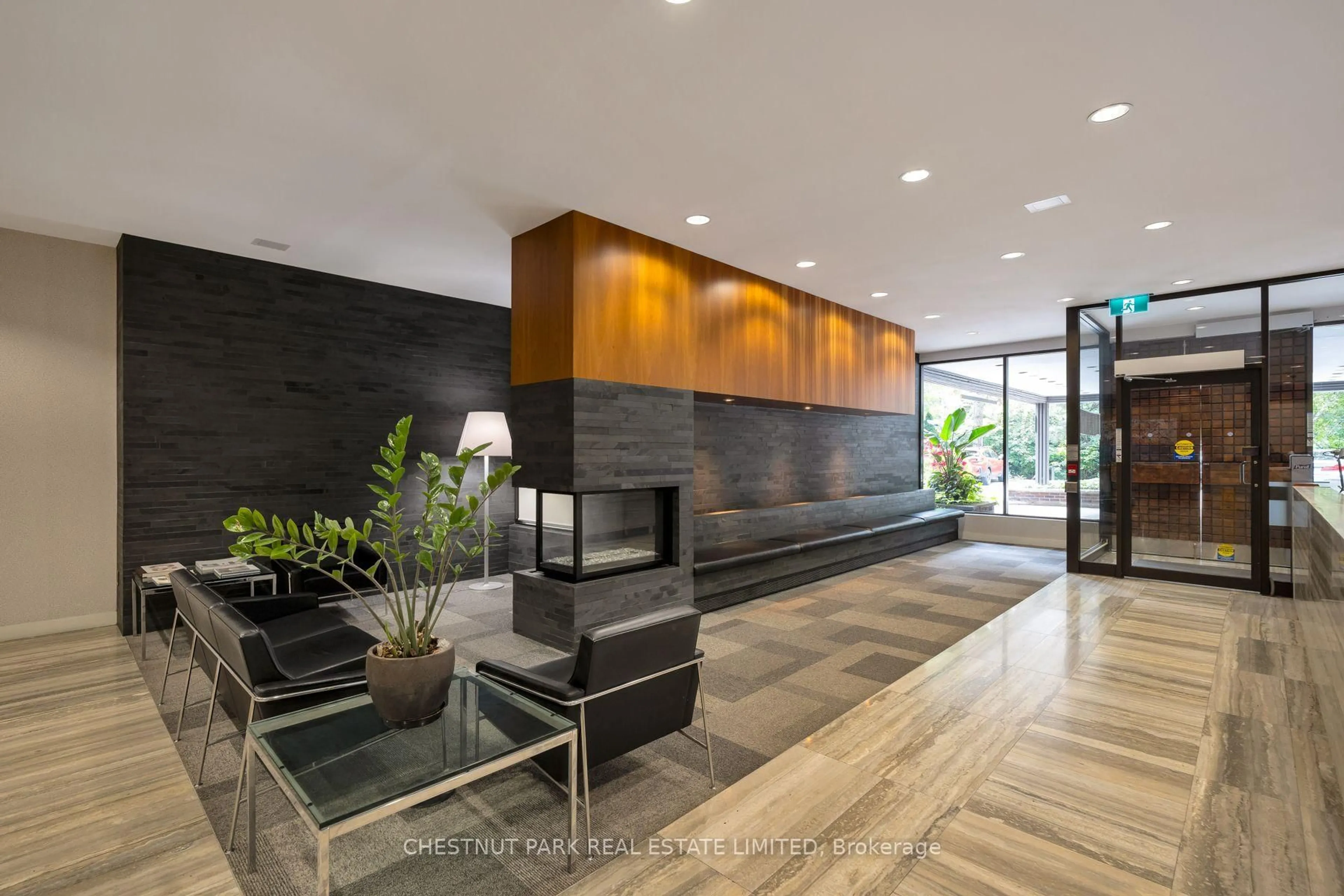 Unknown for 120 Rosedale Valley Rd #207, Toronto Ontario M4W 1P8