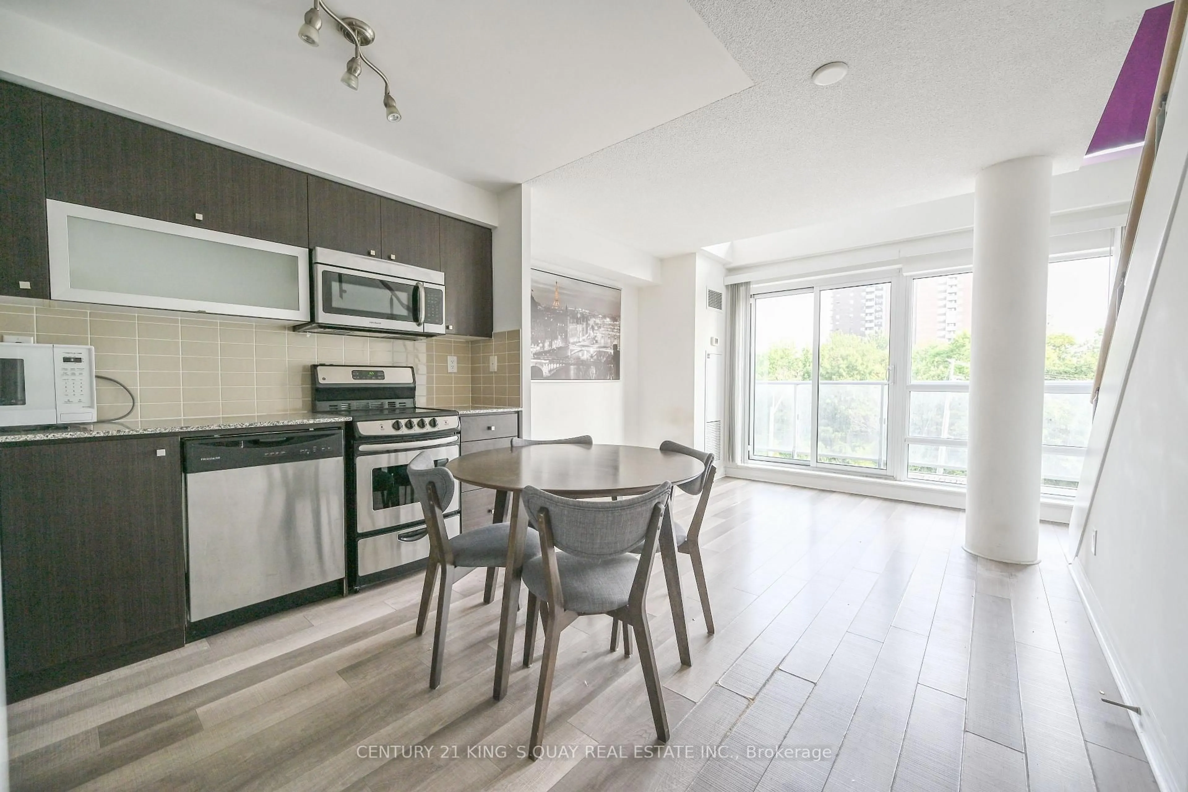Open concept kitchen, ceramic/tile floor for 2015 Sheppard Ave #312, Toronto Ontario M2J 0B3