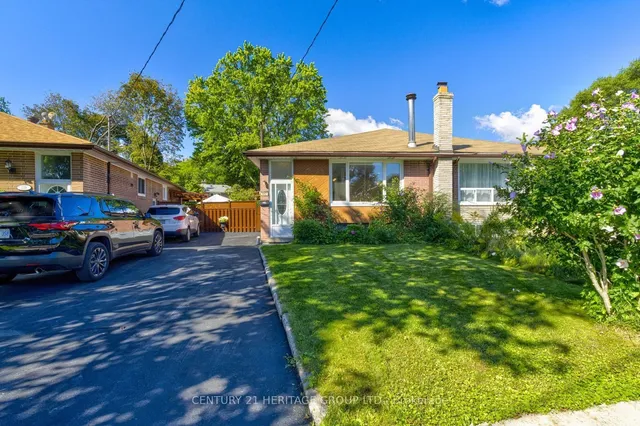 117 Marbury Cres, Toronto 3