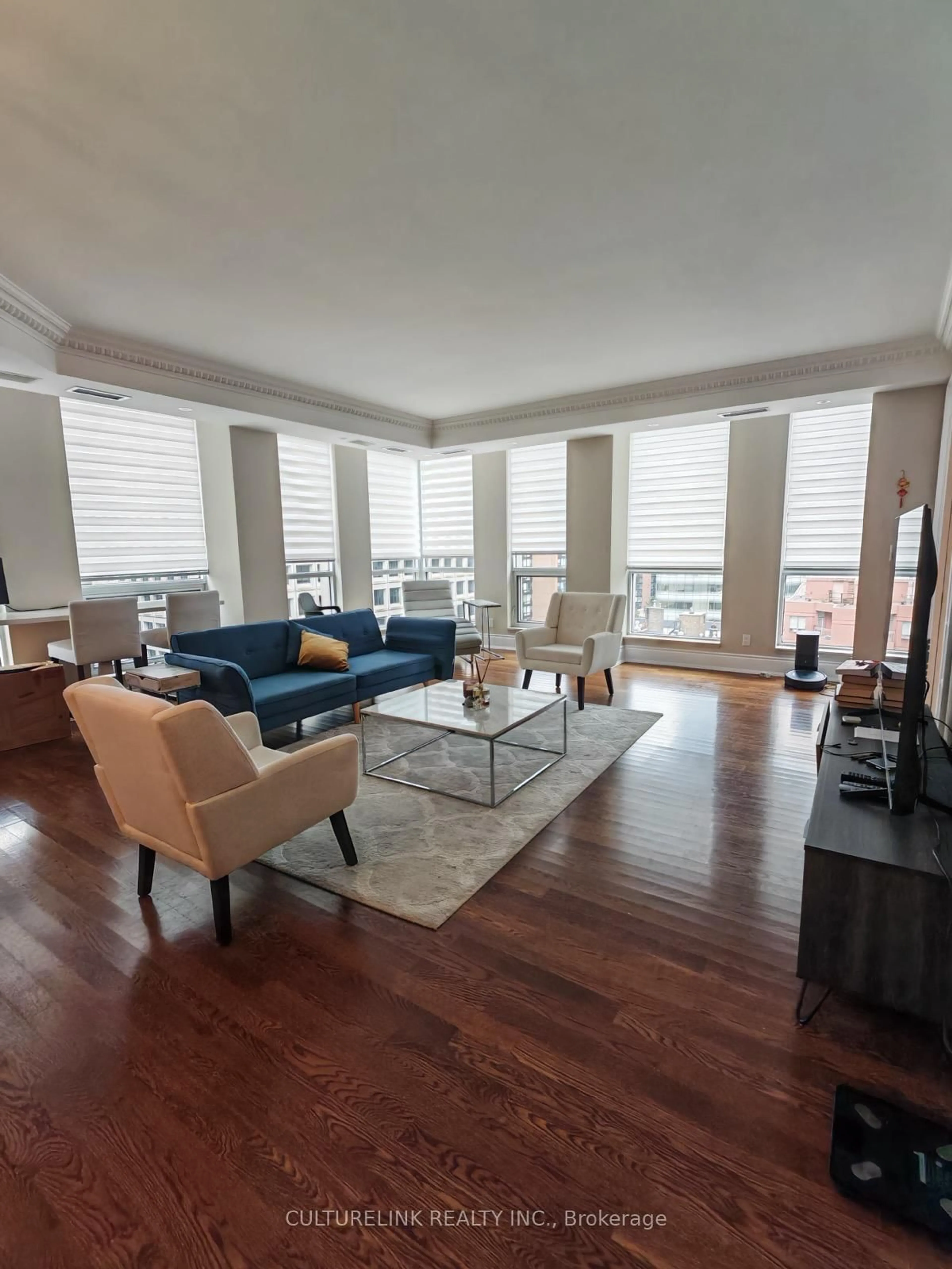 Living room with furniture, unknown for 10 Bellair St #902, Toronto Ontario M5R 3T8