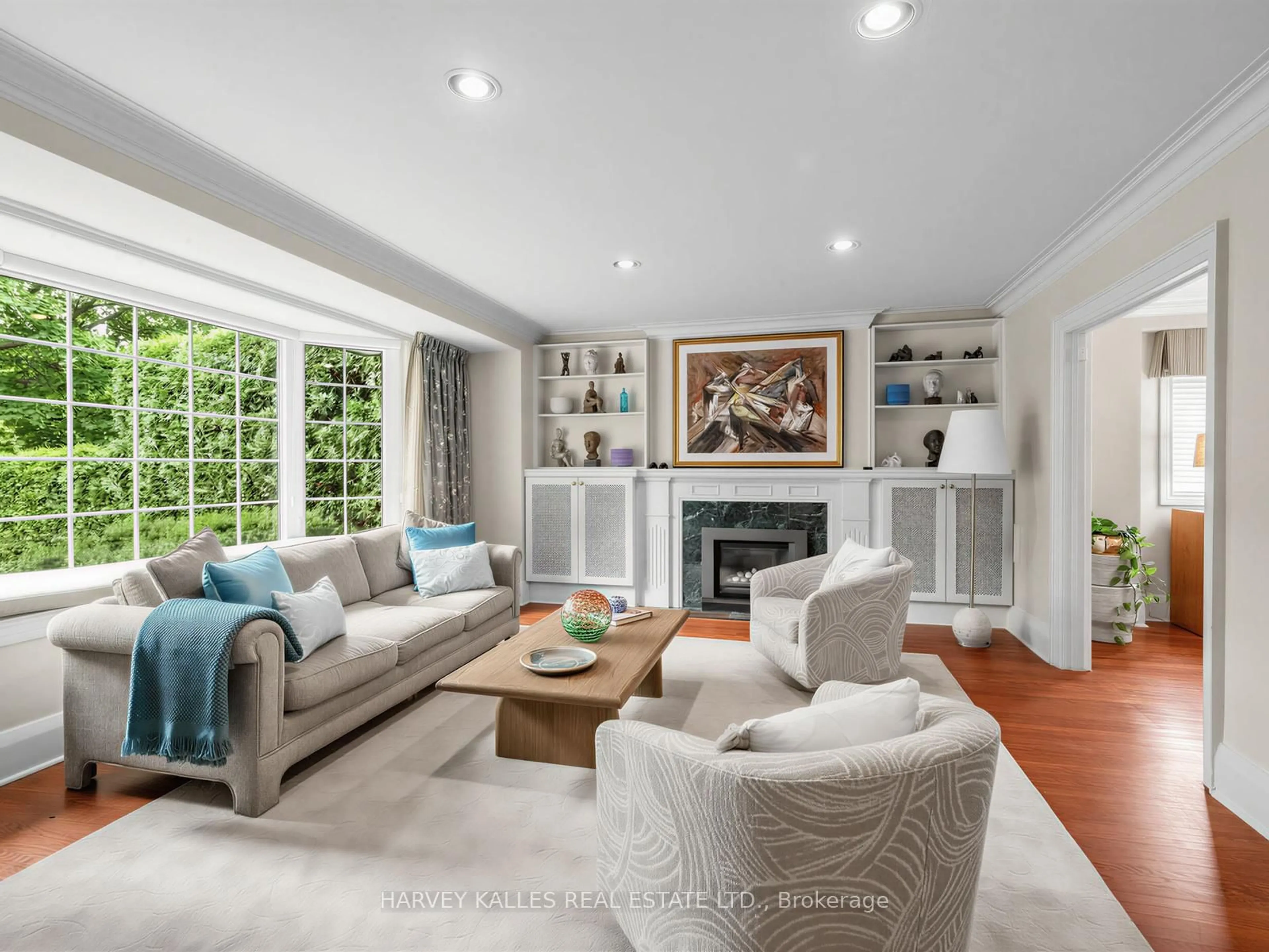 Living room with furniture, unknown for 287 St. Leonard's Ave, Toronto Ontario M4N 1K9