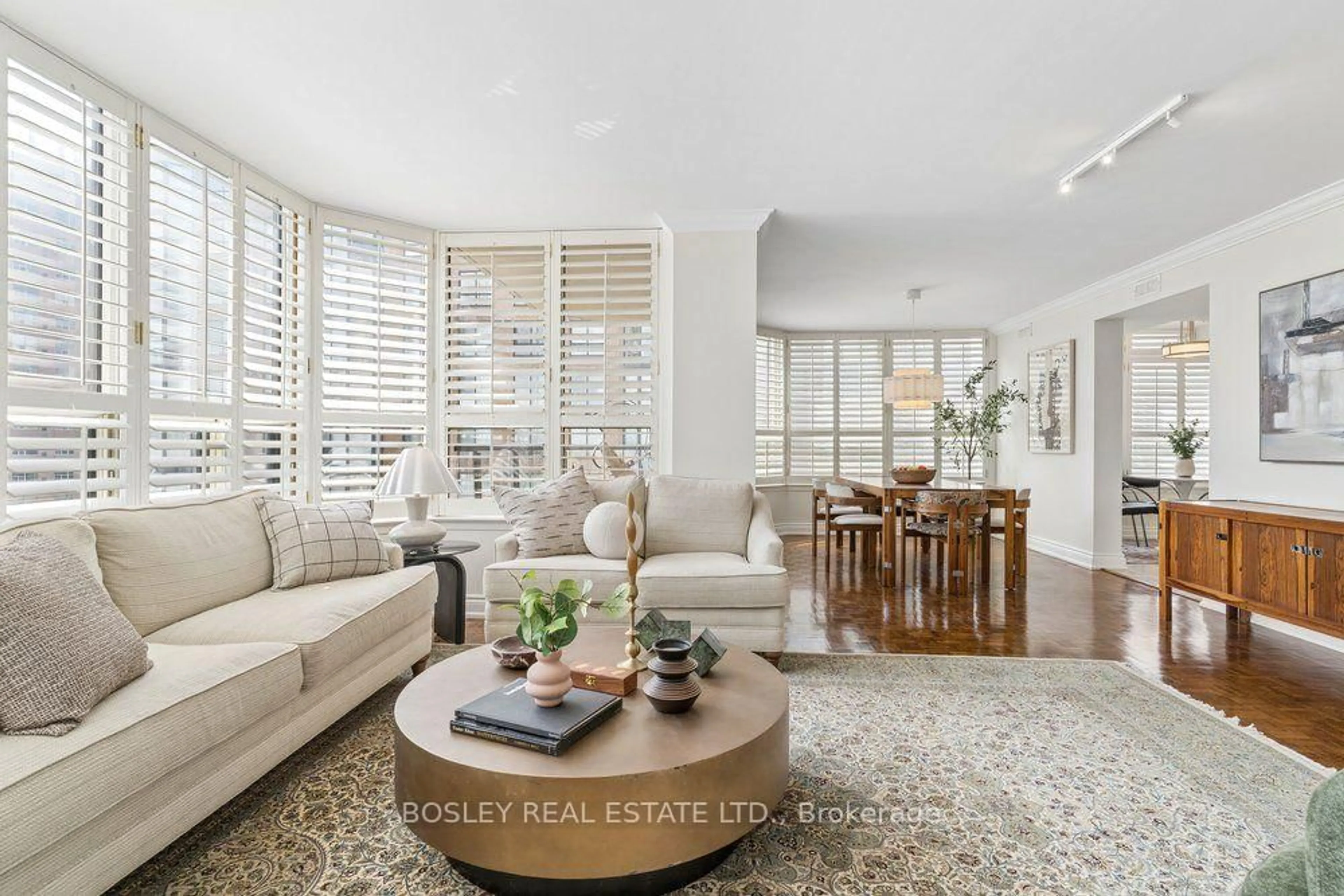 Living room with furniture, unknown for 268 Ridley Blvd #915, Toronto Ontario M5M 4N3