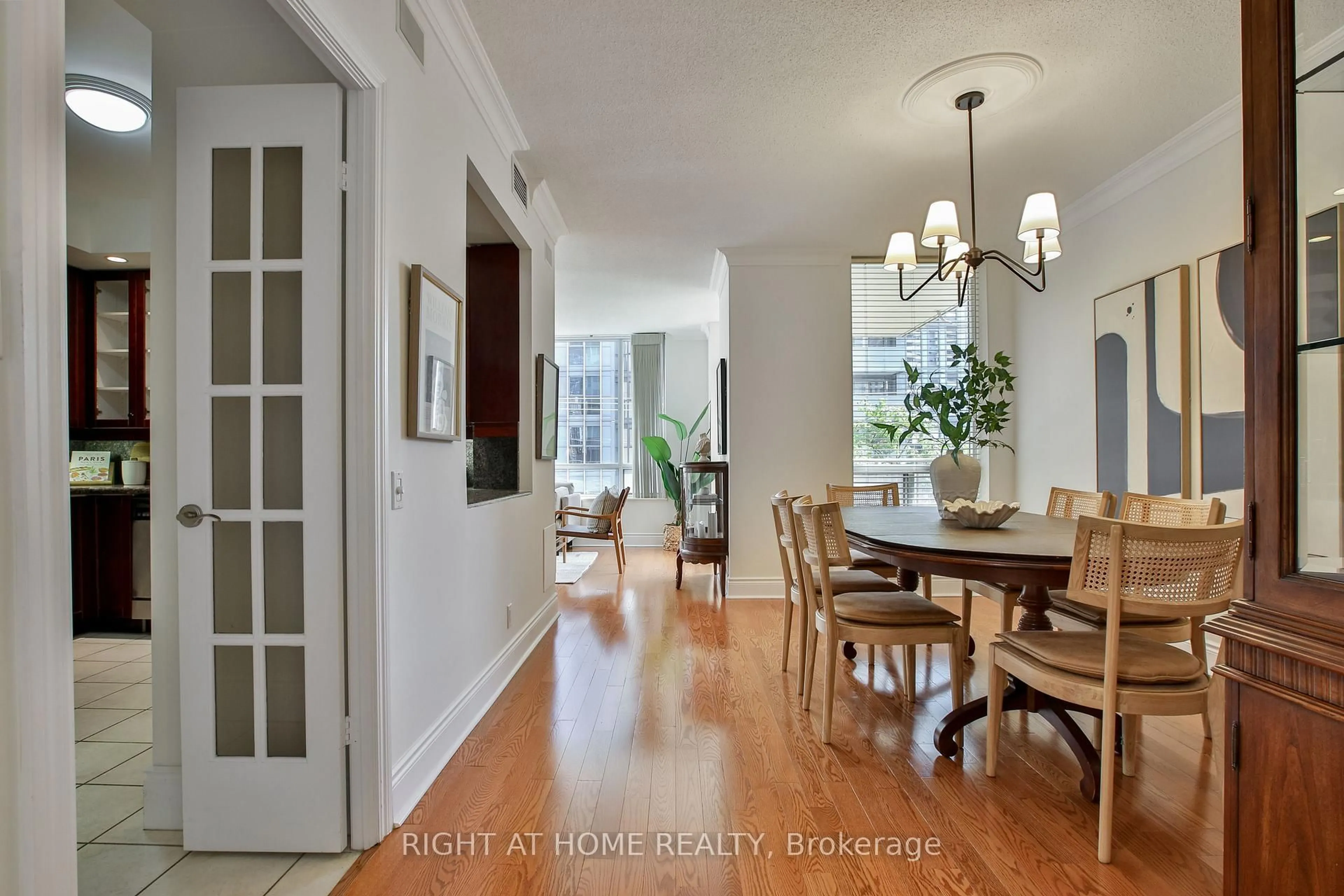 Dining room, unknown for 123 Eglinton Ave #404, Toronto Ontario M4P 1J2