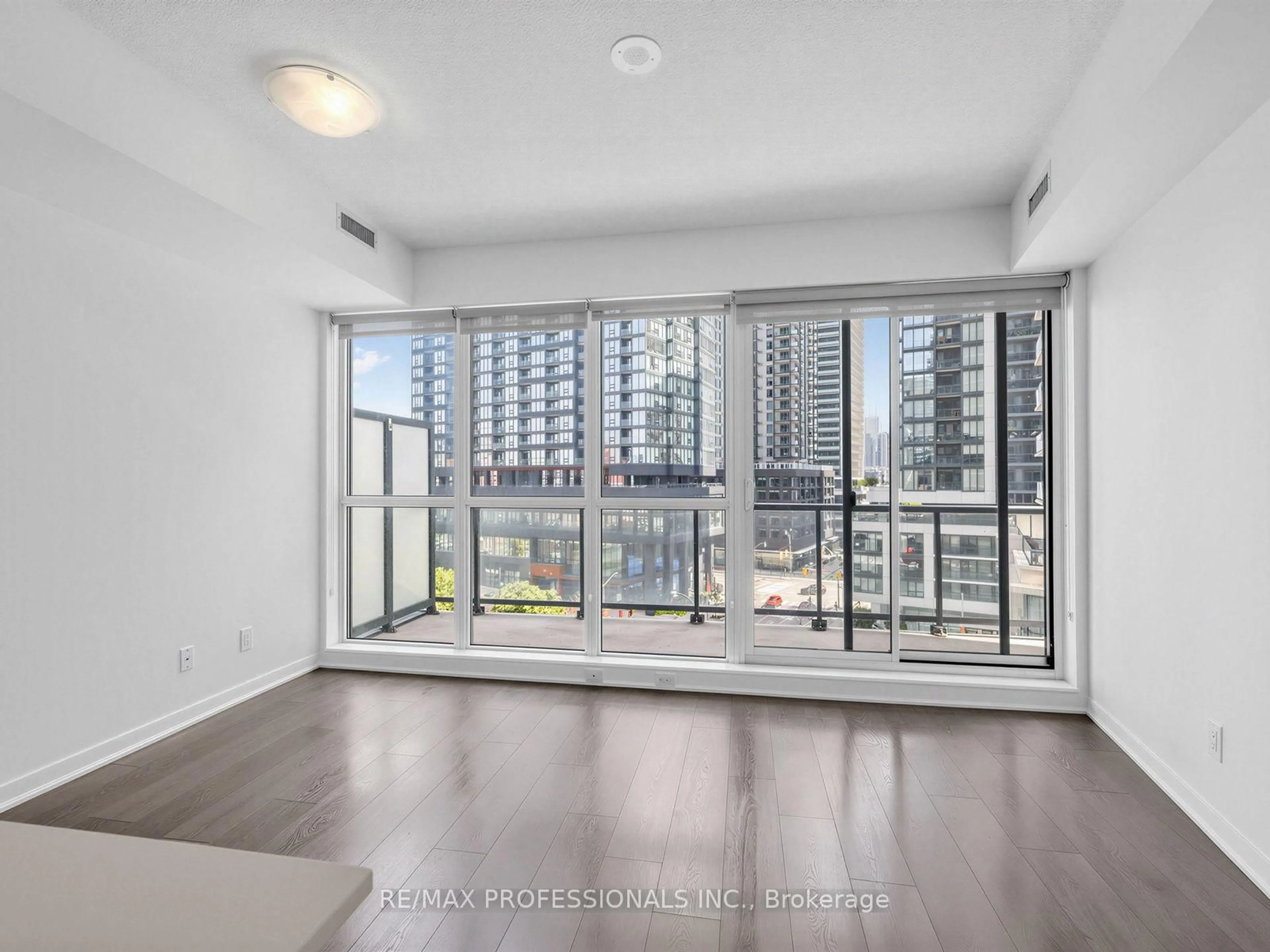 A pic of a room for 51 East Liberty St #606, Toronto Ontario M6K 3P8