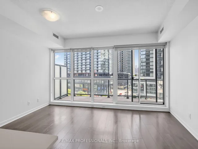 51 East Liberty St #606, Toronto 5