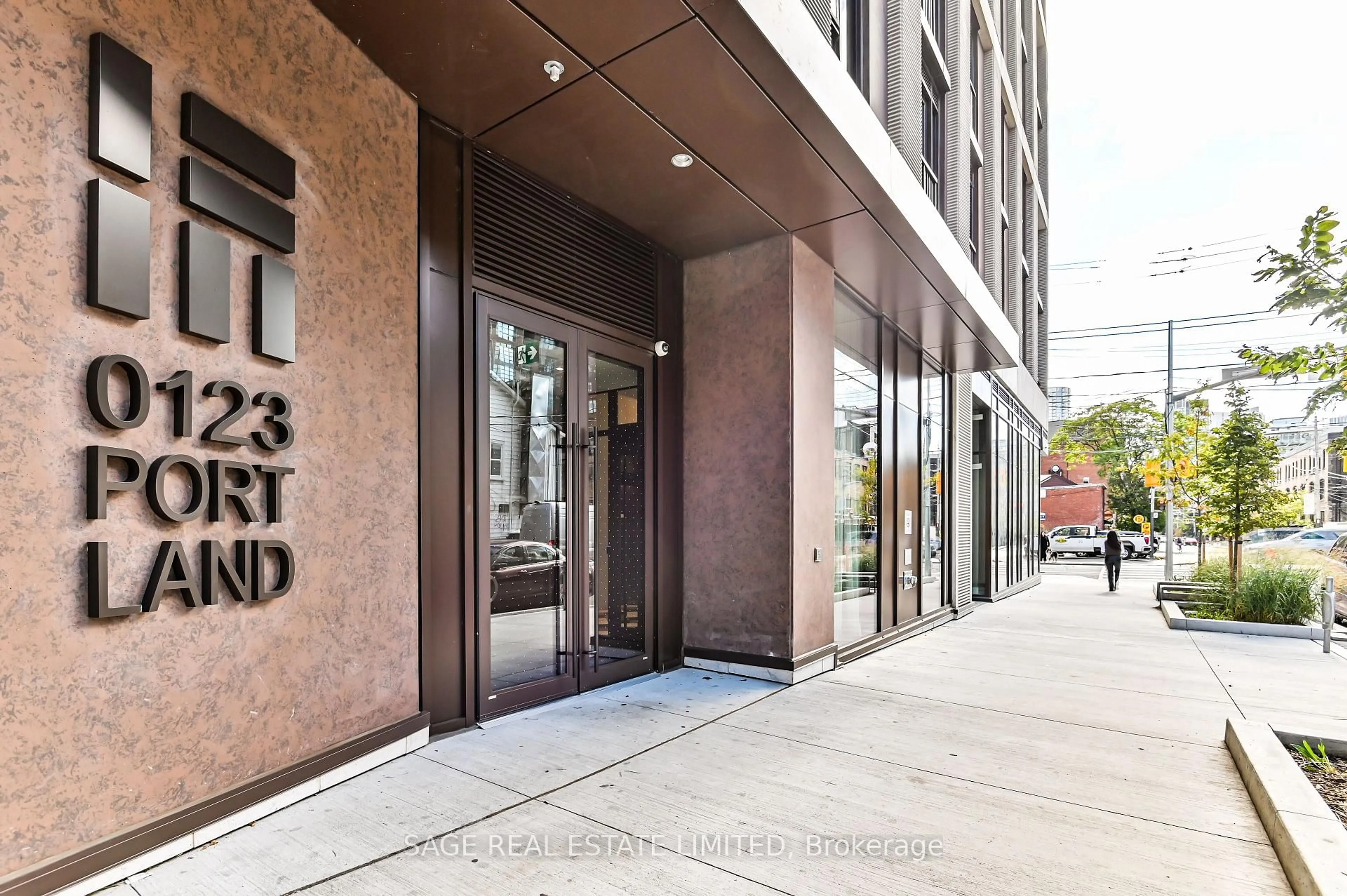 Indoor foyer for 123 Portland St #1007, Toronto Ontario M5V 0V9