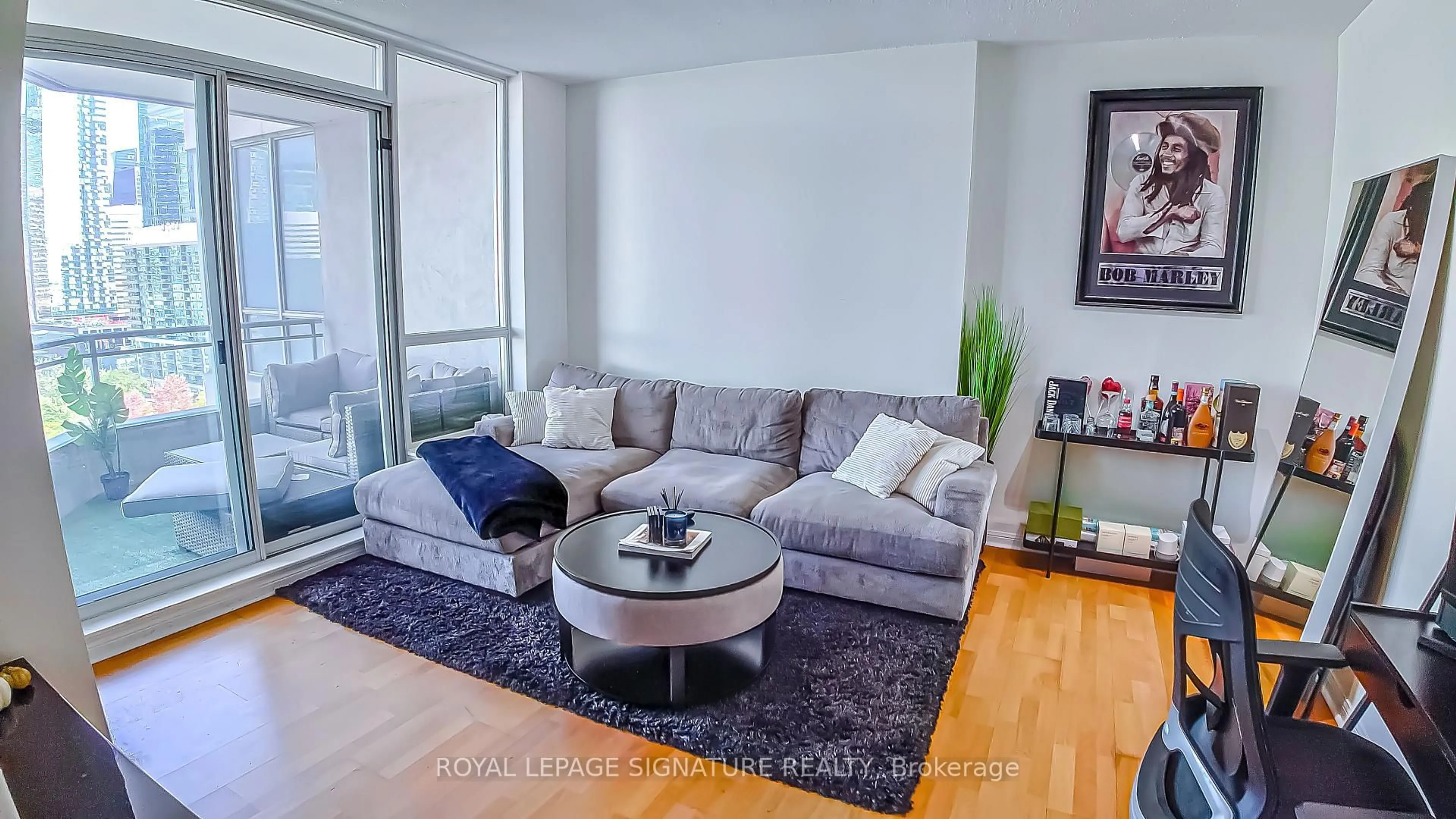 Living room with furniture, unknown for 230 Queens Quay #1726, Toronto Ontario M5J 2Y7