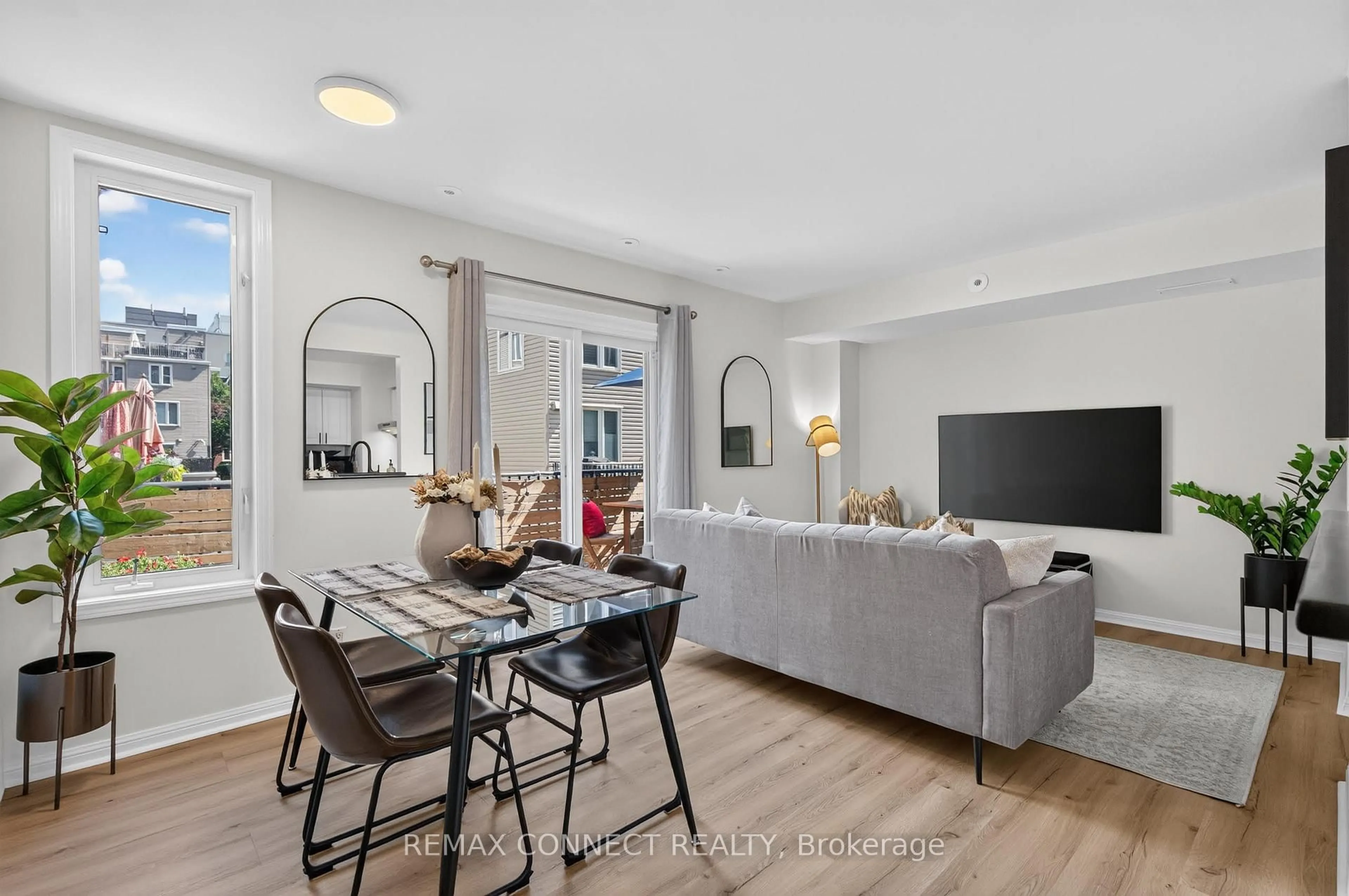 Living room with furniture, unknown for 7B Crawford St, Toronto Ontario M6K 3M3