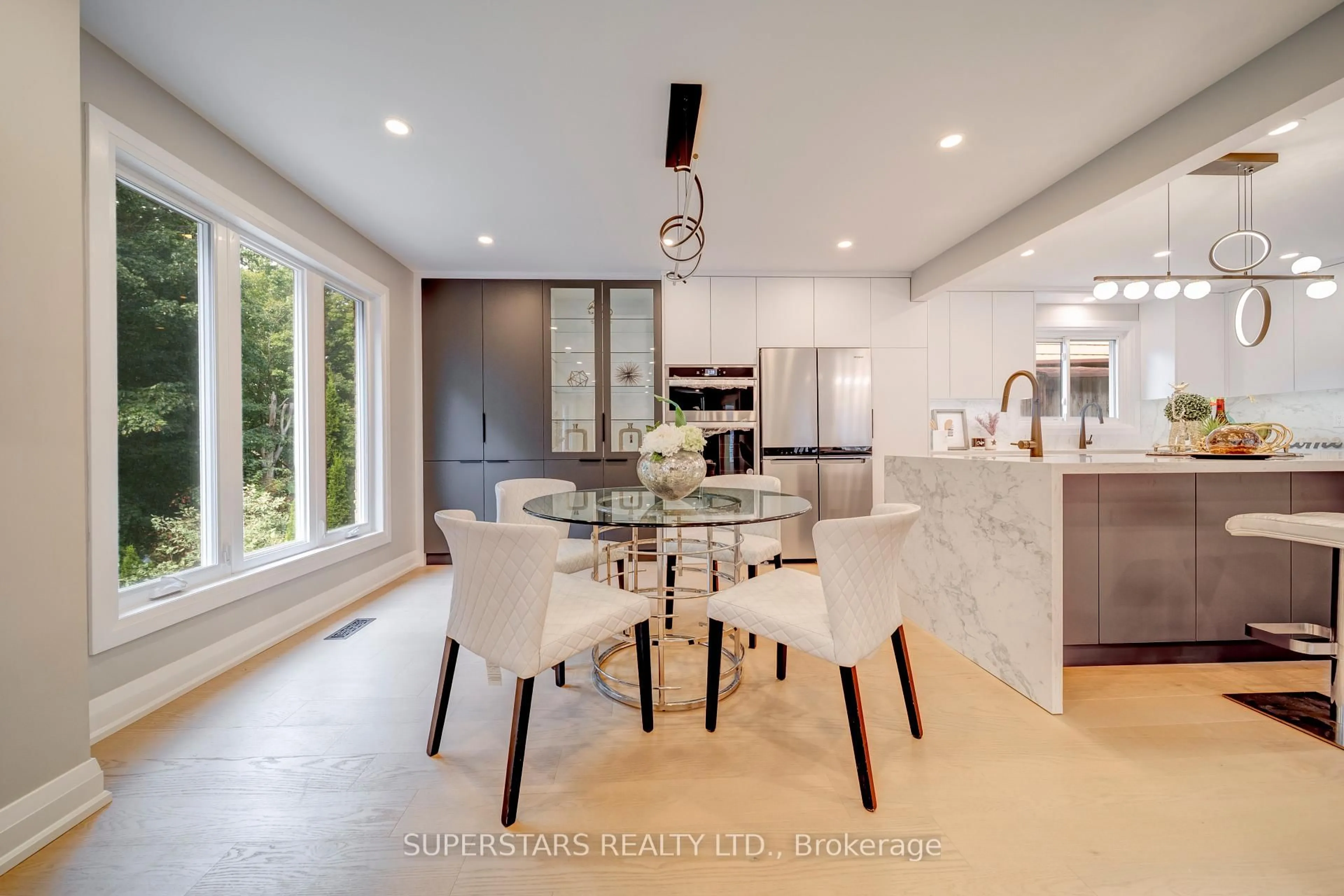 Contemporary kitchen, ceramic/tile floor for 20 Paynter Dr, Toronto Ontario M2H 2G3