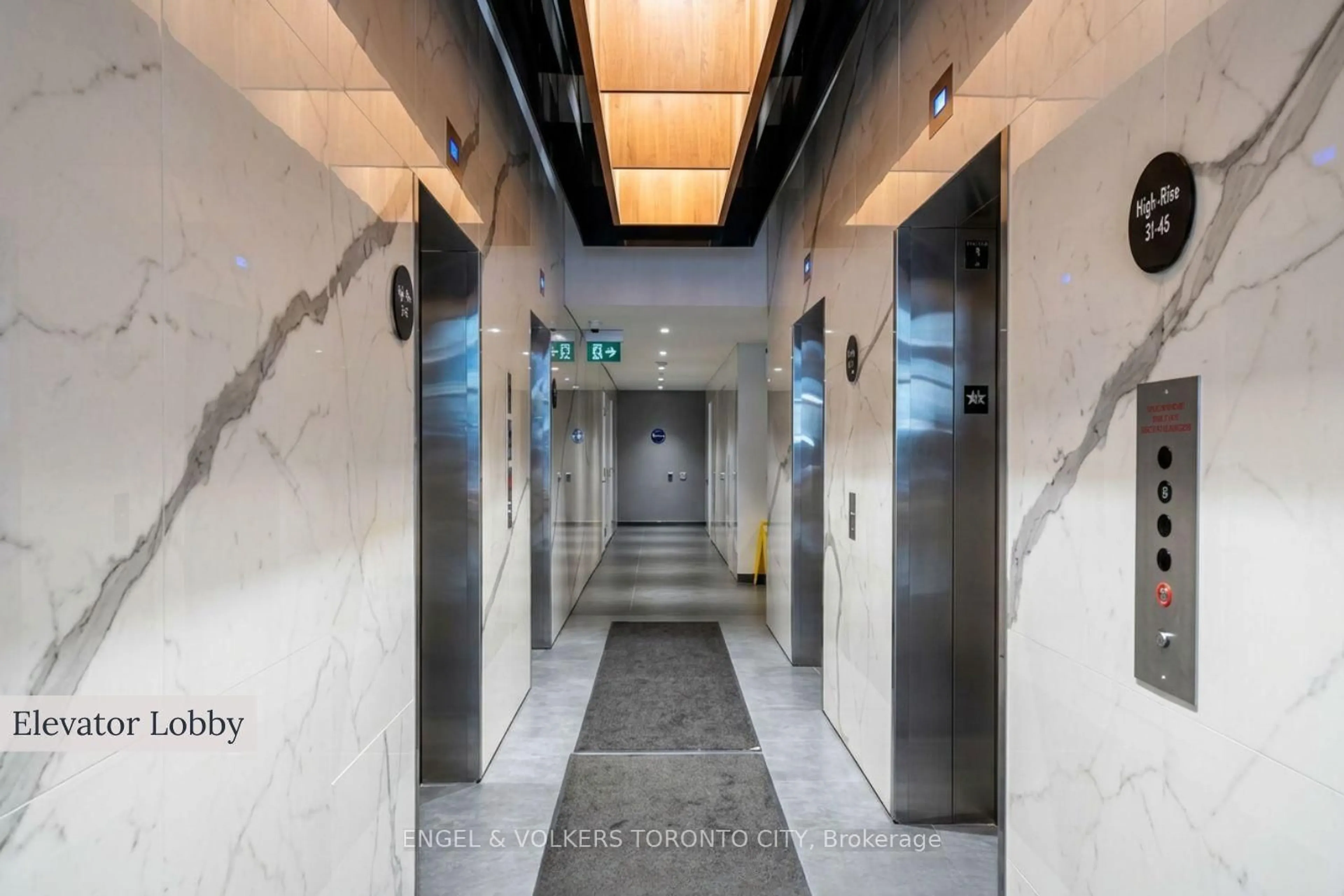 Indoor foyer for 161 Roehampton Ave #4211, Toronto Ontario M4P 1P9