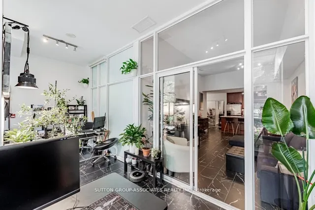 628 Fleet St #110, Toronto 4