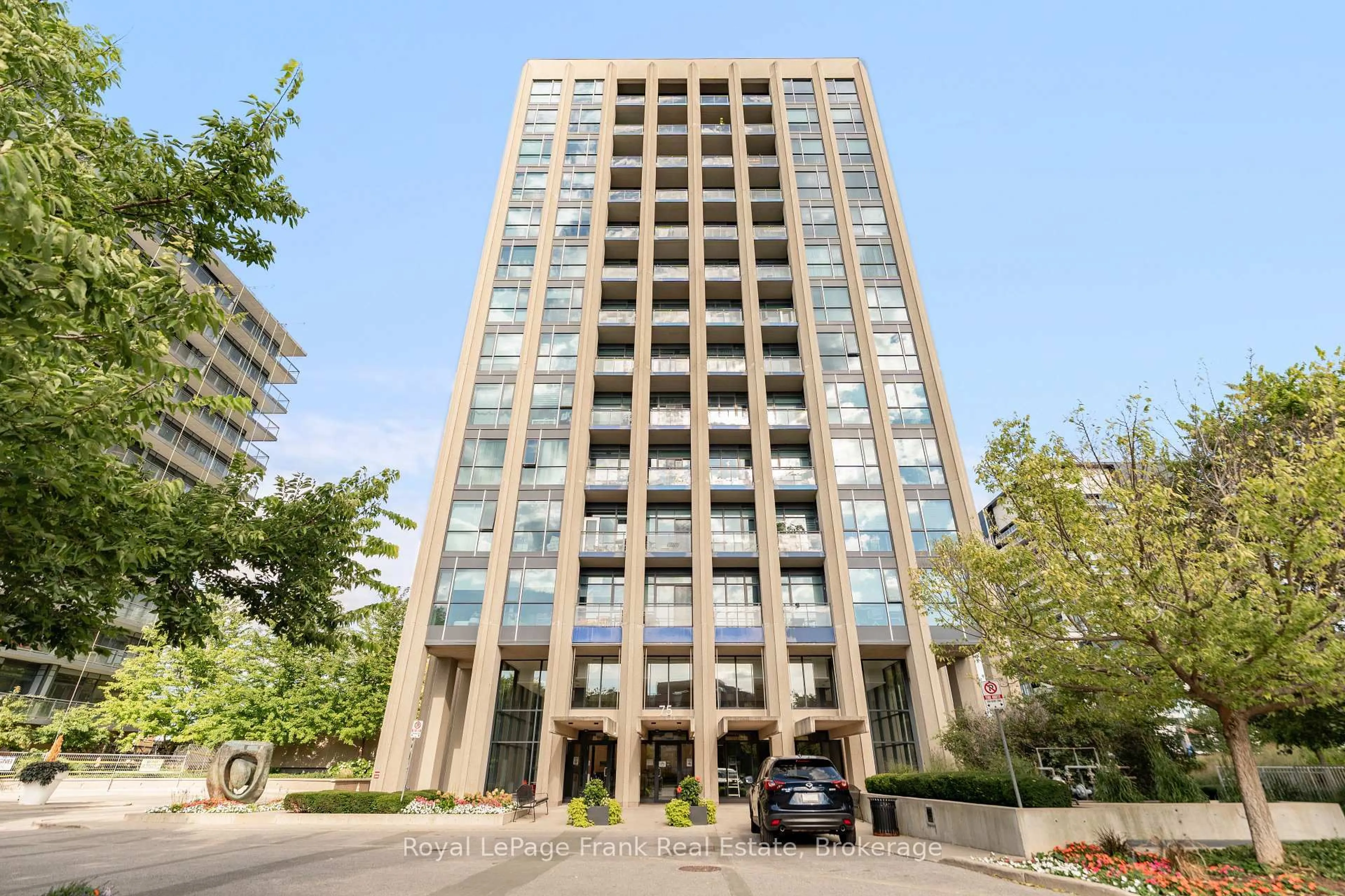 Indoor foyer for 75 The Donway #1306, Toronto Ontario M3C 2E9