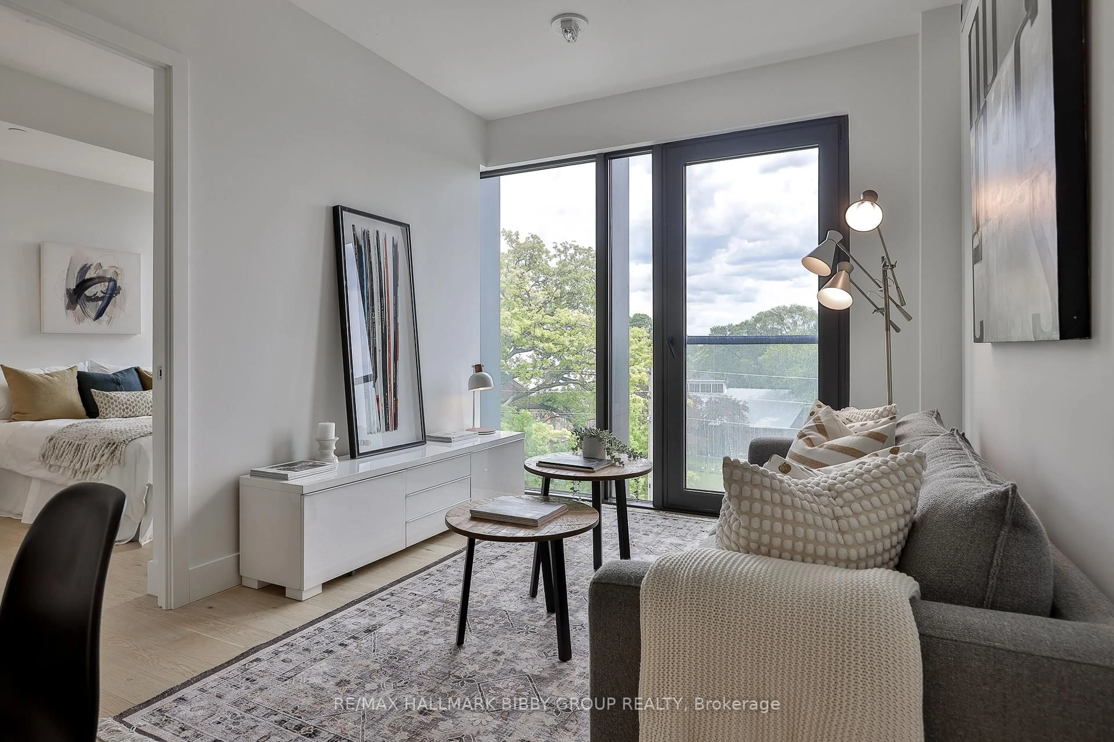 Living room with furniture, unknown for 1414 Bayview Ave #409, Toronto Ontario M4G 3A7