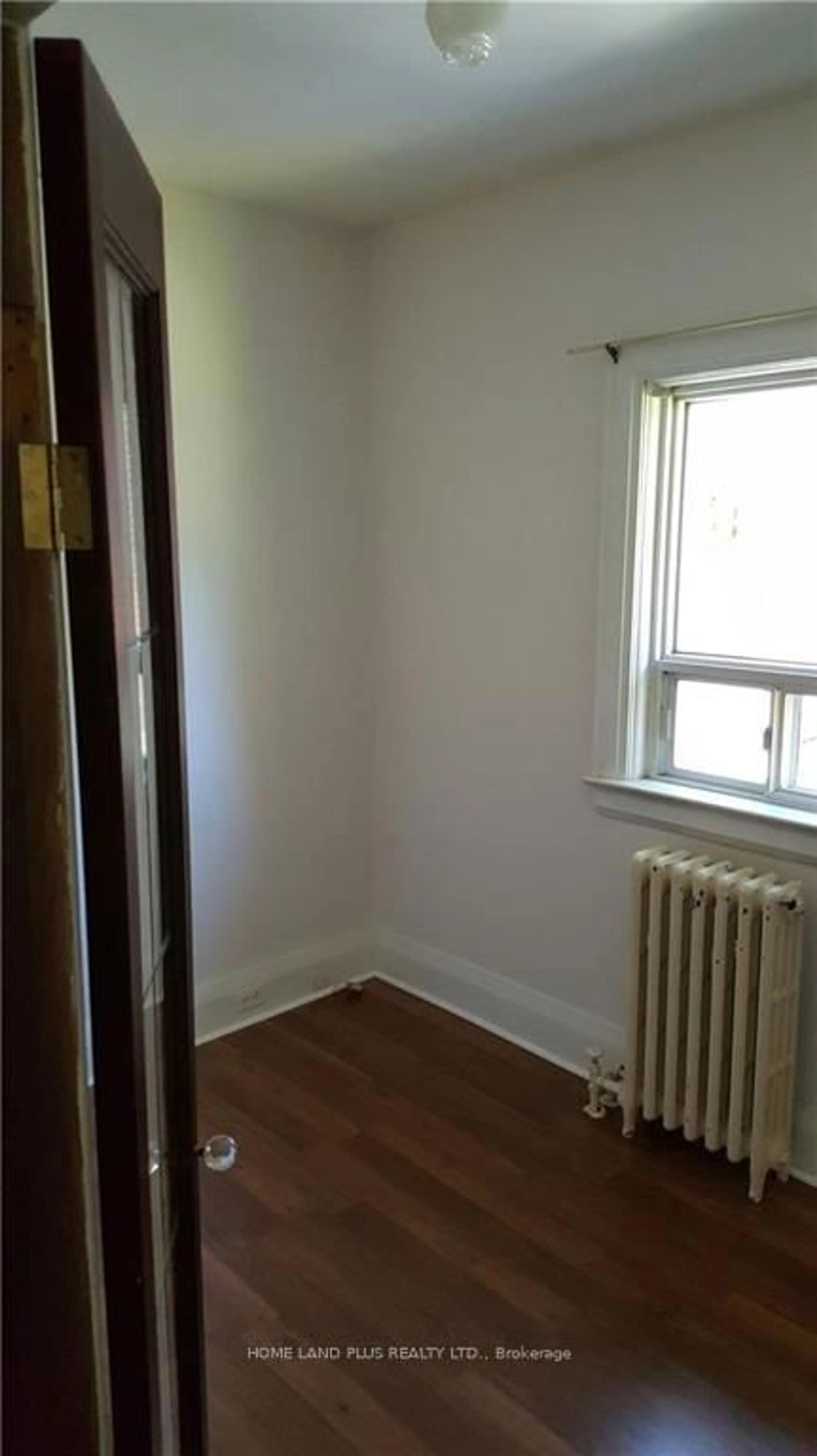 A pic of a room for 68 Parkview Ave, Toronto Ontario M2N 3Y2