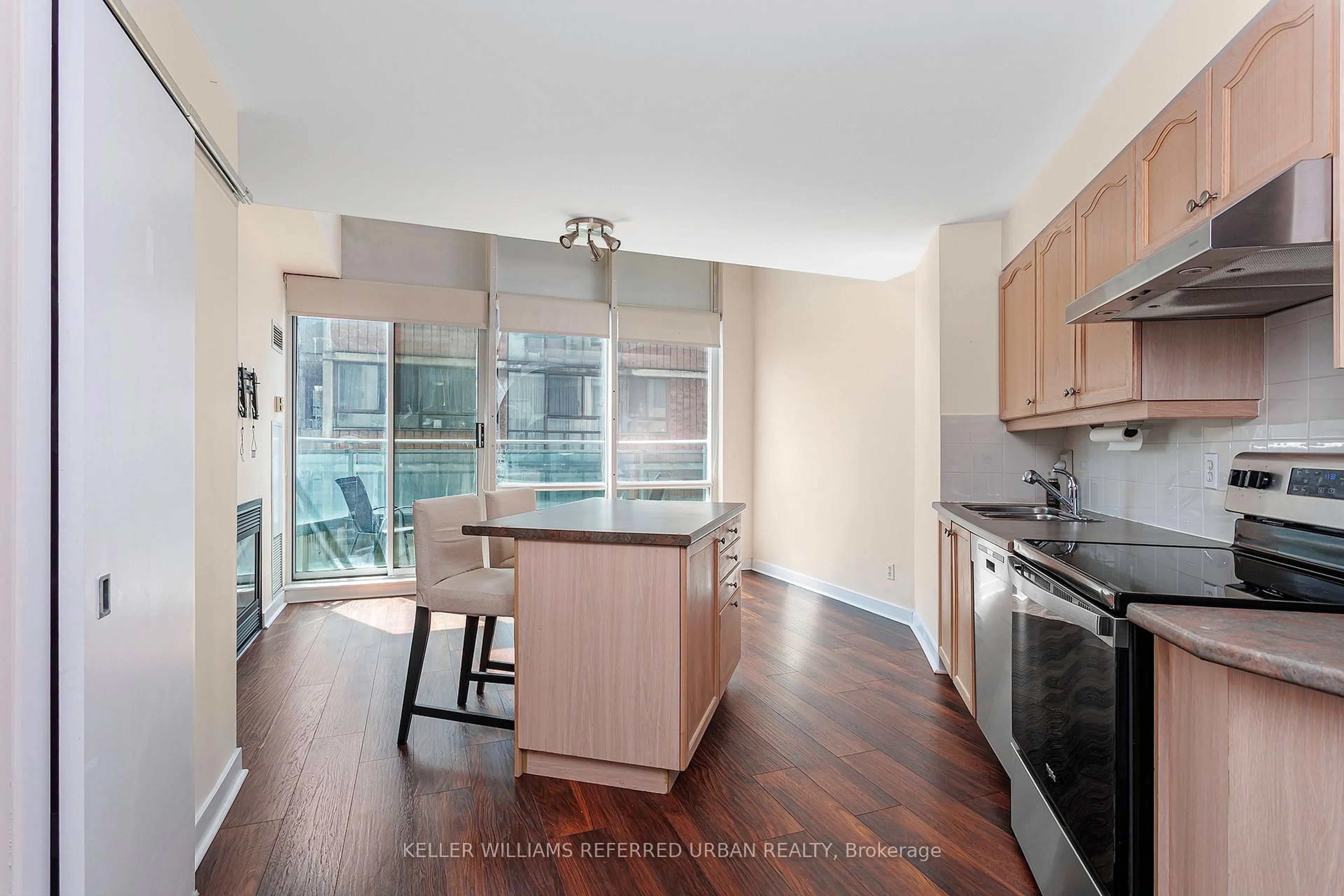 Open concept kitchen, unknown for 77 Lombard St #514, Toronto Ontario M5C 3E1