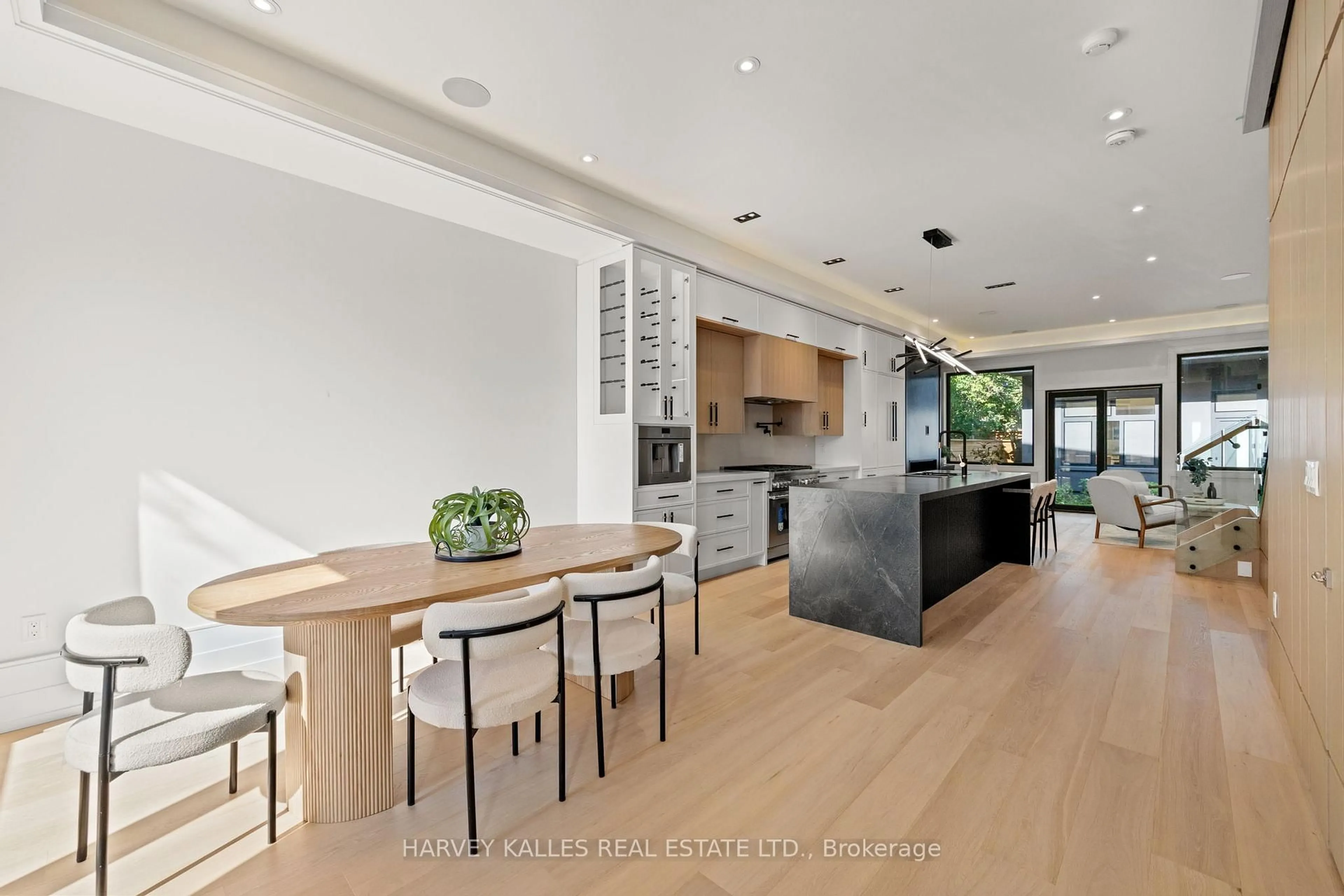 Contemporary kitchen, unknown for 199 Arlington Ave, Toronto Ontario M6C 2Z4