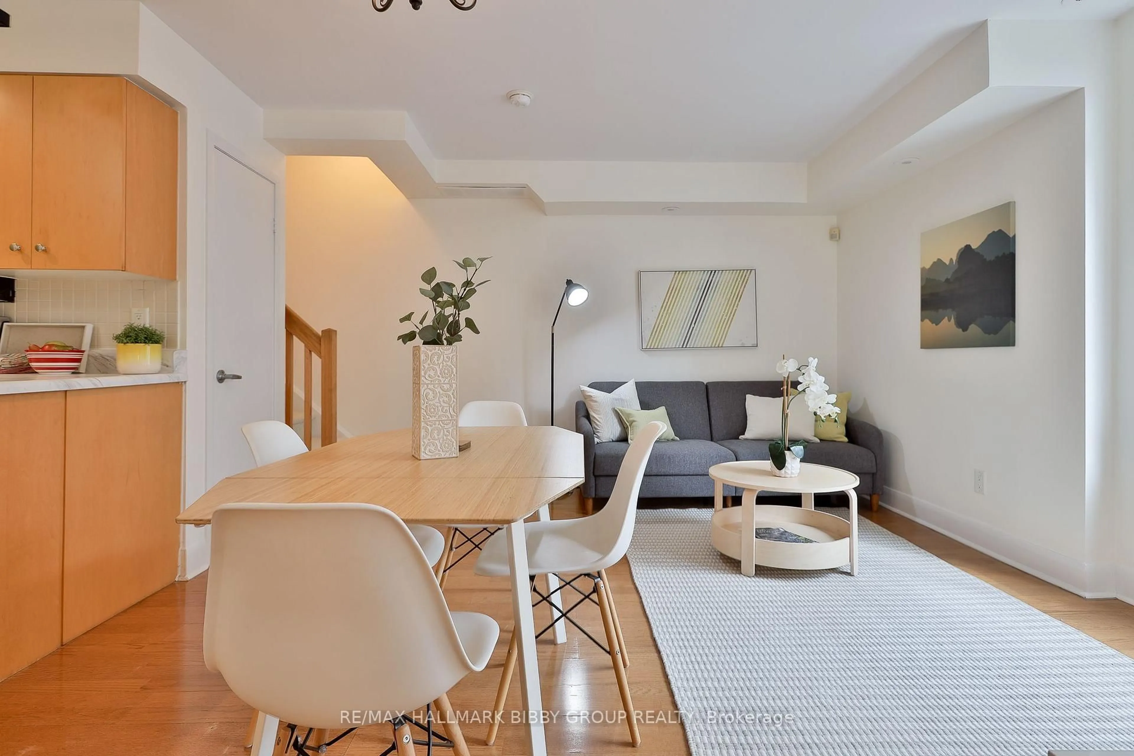 Living room with furniture, wood/laminate floor for 415 Jarvis St #317, Toronto Ontario M4Y 3C1