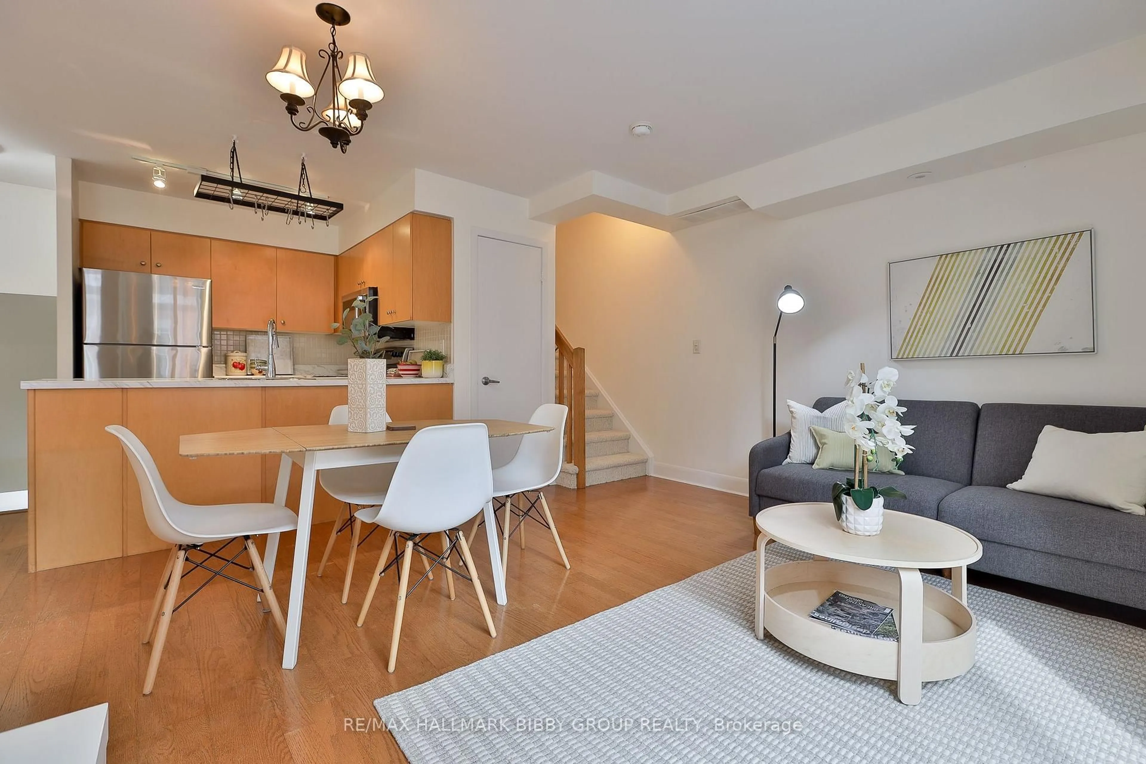 Unknown for 415 Jarvis St #317, Toronto Ontario M4Y 3C1