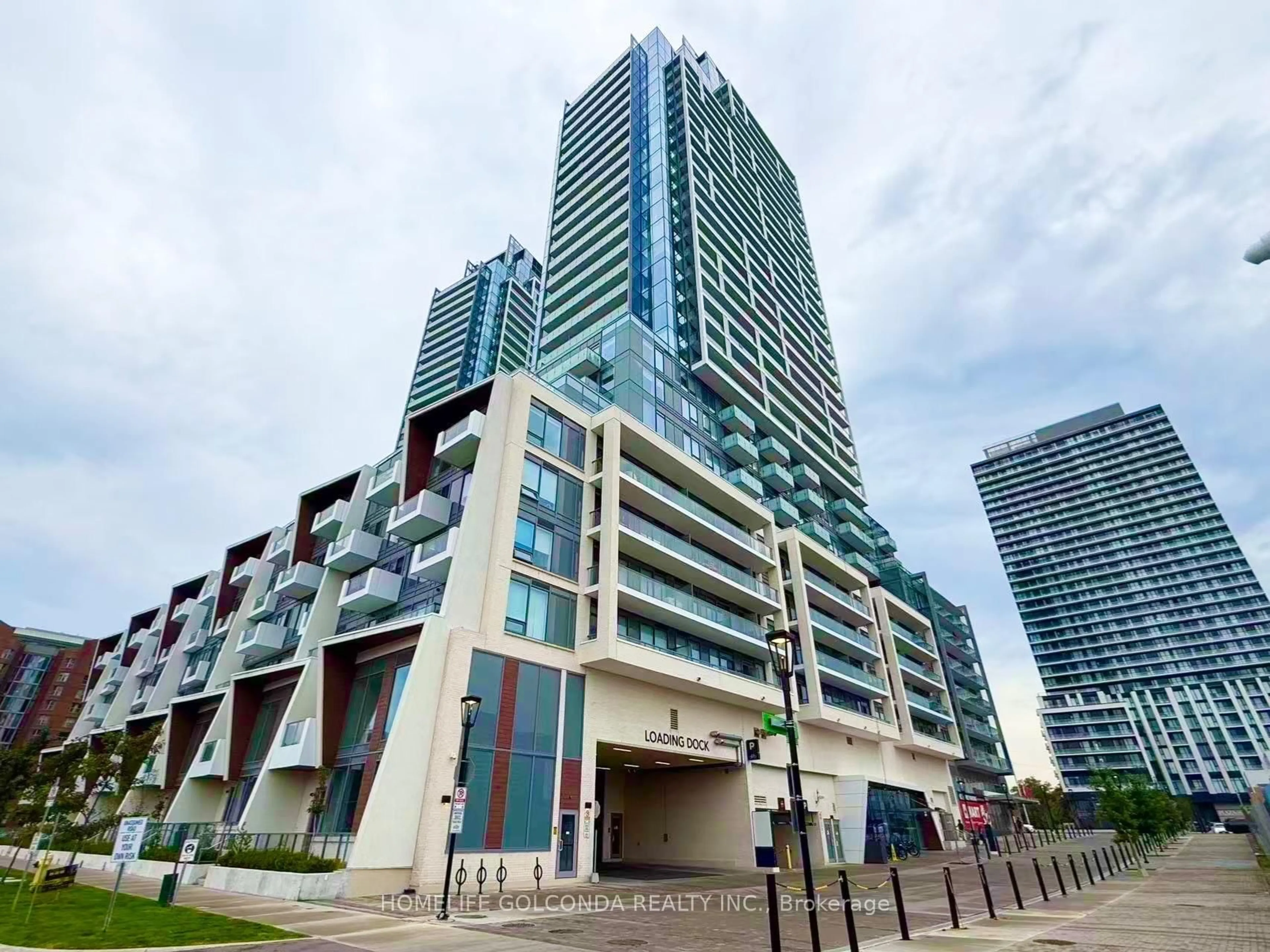 Indoor foyer for 7 GOLDEN LION Hts #N1006, Toronto Ontario M2M 0C1
