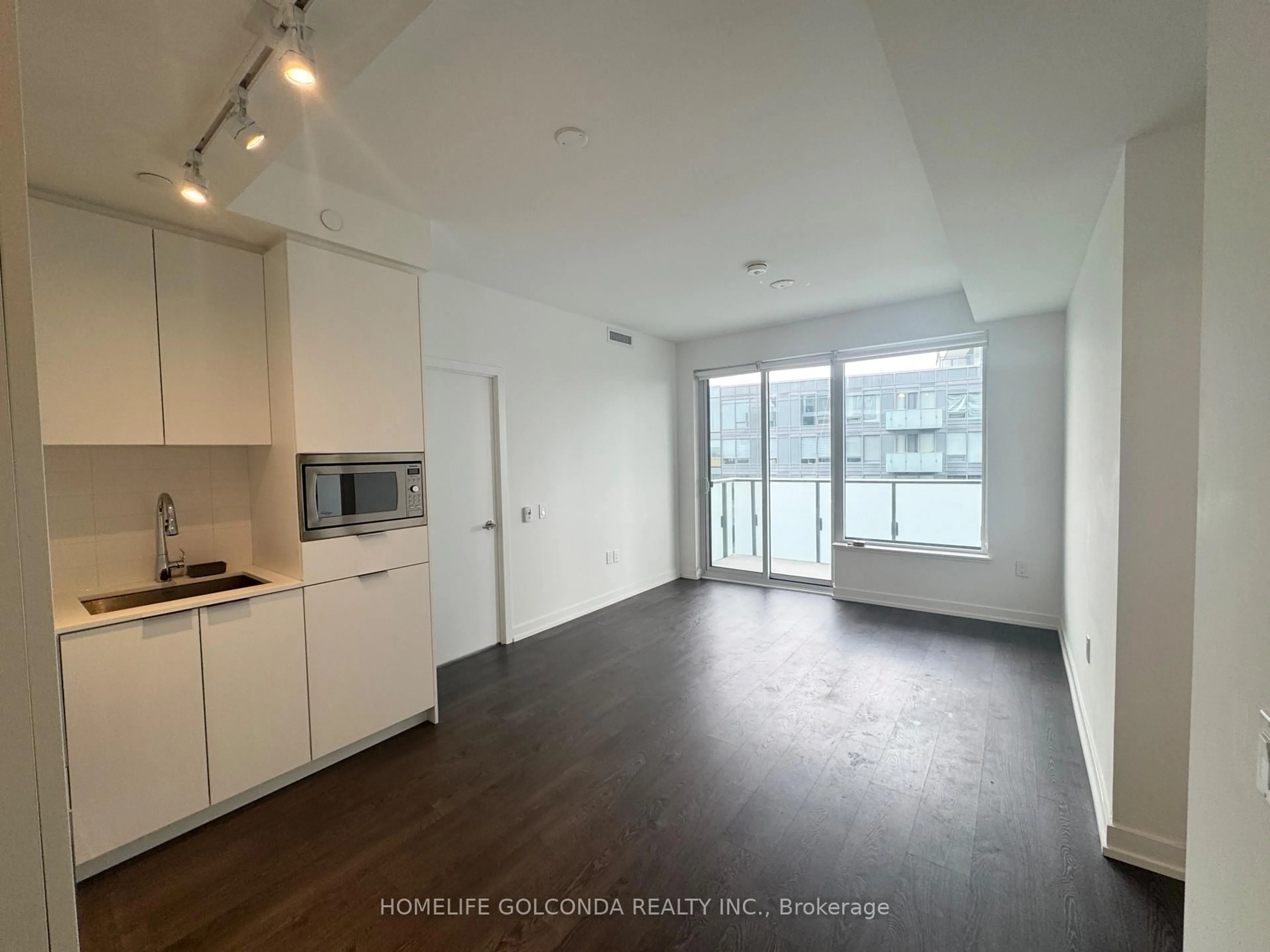 A pic of a room for 7 GOLDEN LION Hts #N1006, Toronto Ontario M2M 0C1
