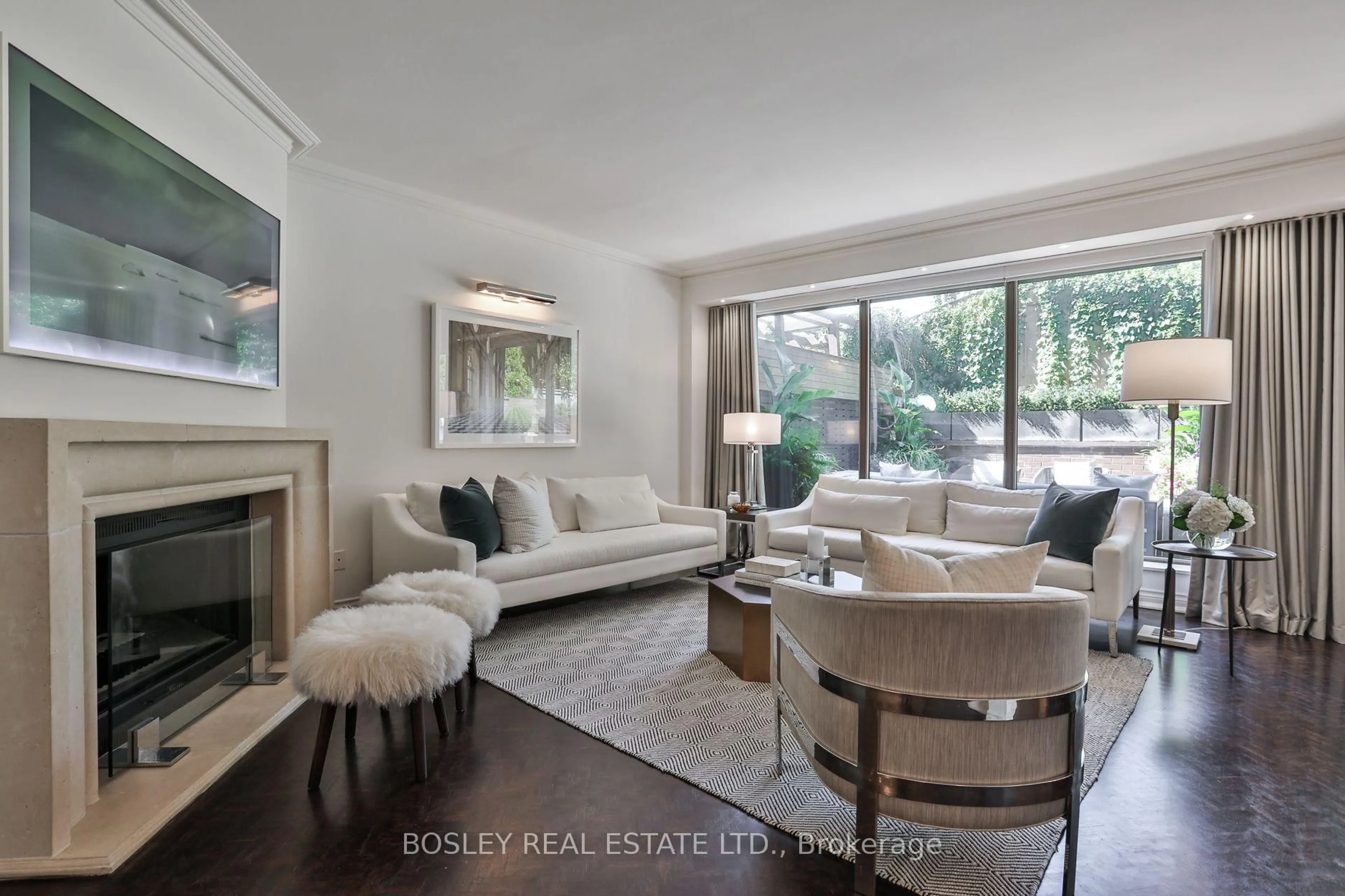 Living room with furniture, unknown for 4 Lowther Ave #101, Toronto Ontario M5R 1C6
