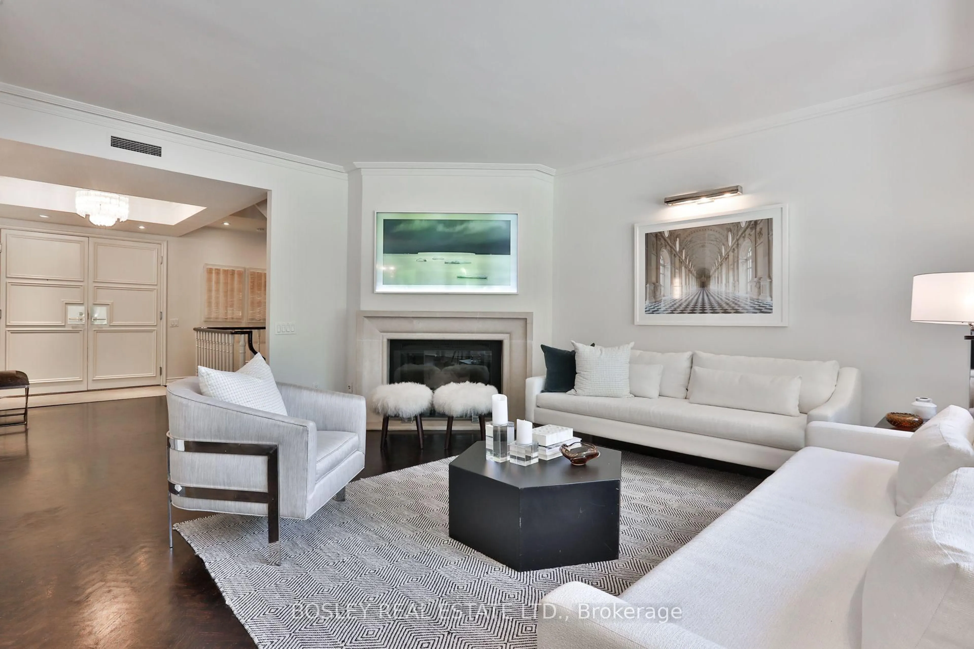 Living room with furniture, unknown for 4 Lowther Ave #101, Toronto Ontario M5R 1C6